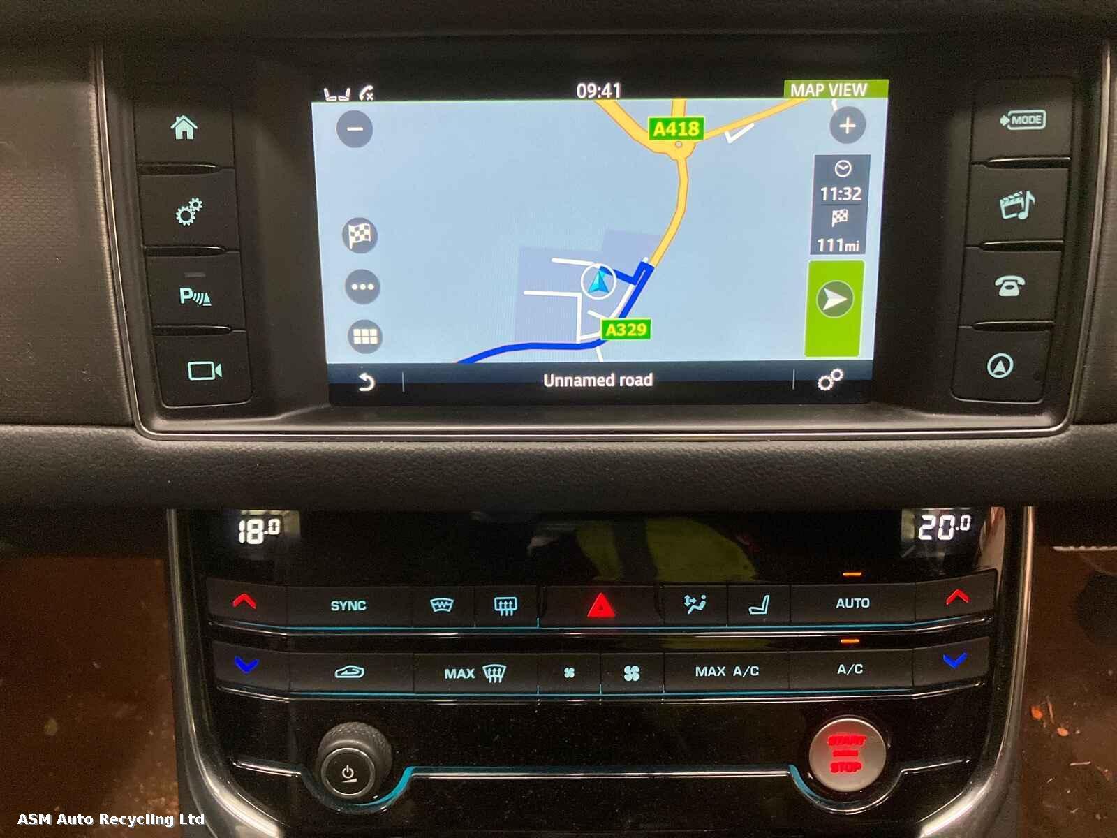 Jaguar Xf 2016 4 Door Saloon Breaking View Auto part Jaguar Xf 2016 4 Door Saloon Breaking