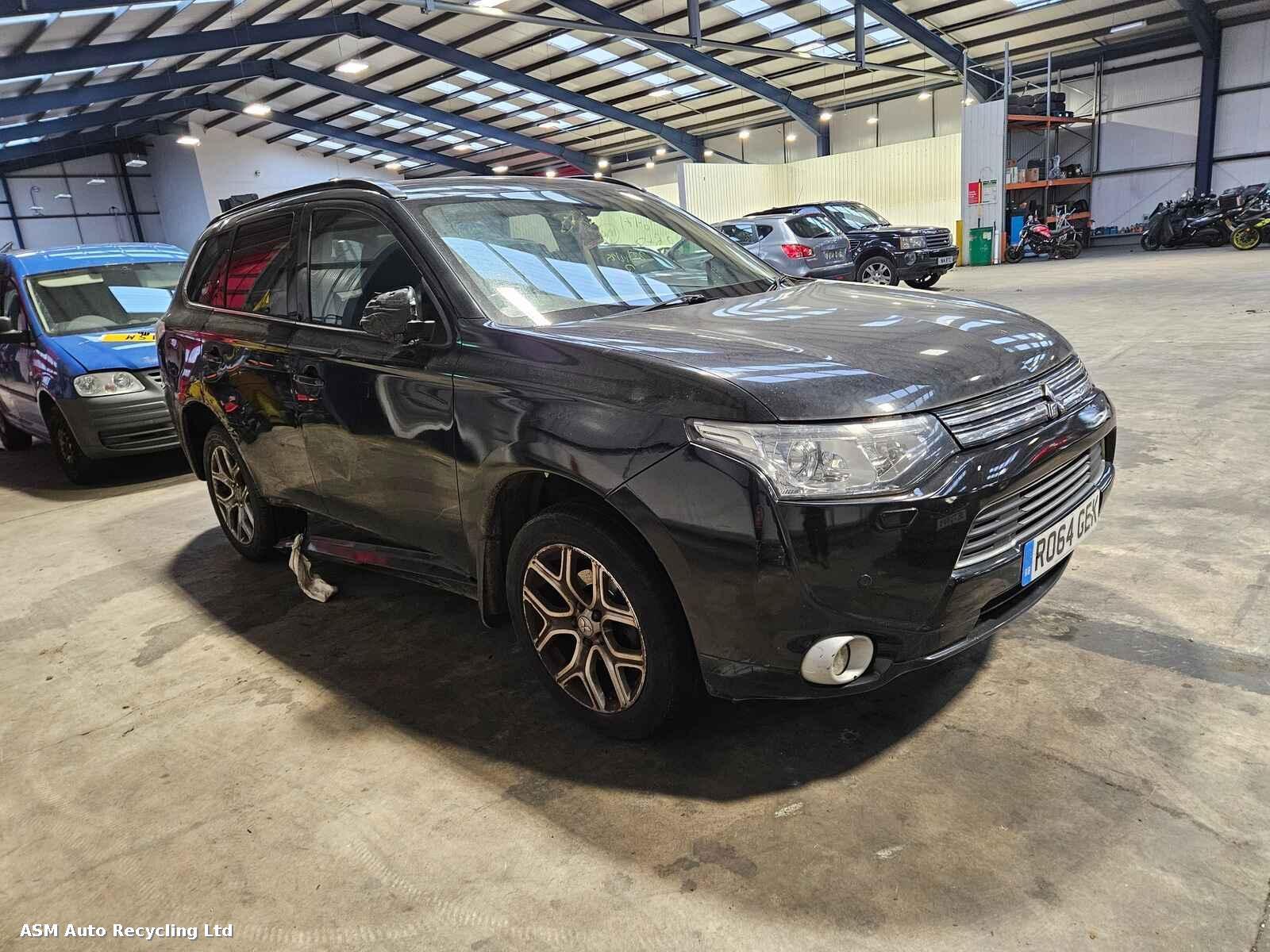 Image for a Mitsubishi Outlander 2014 5 Door Estate Breaking