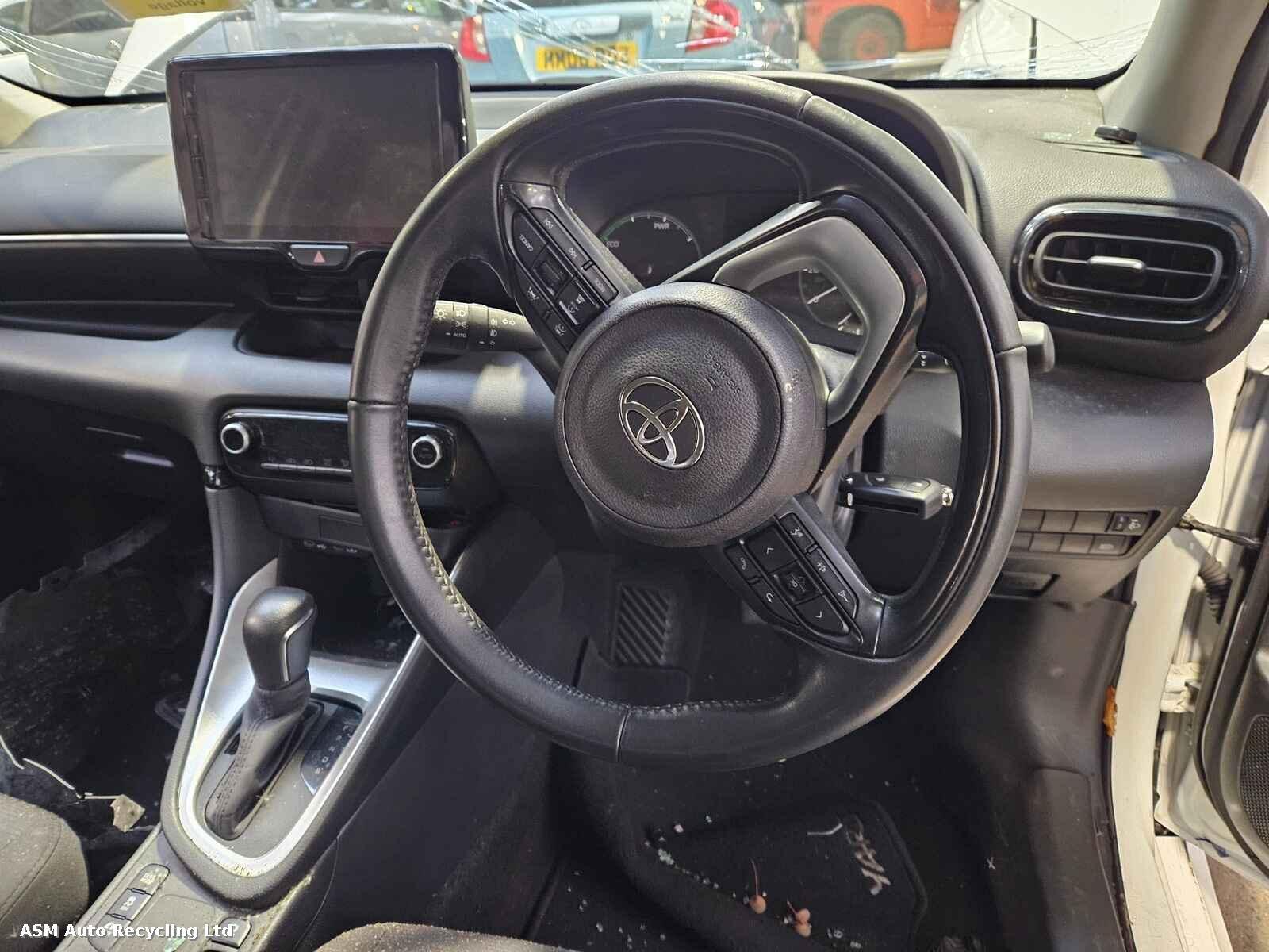 View Auto part Toyota Yaris 2024 5 Door Hatchback Breaking