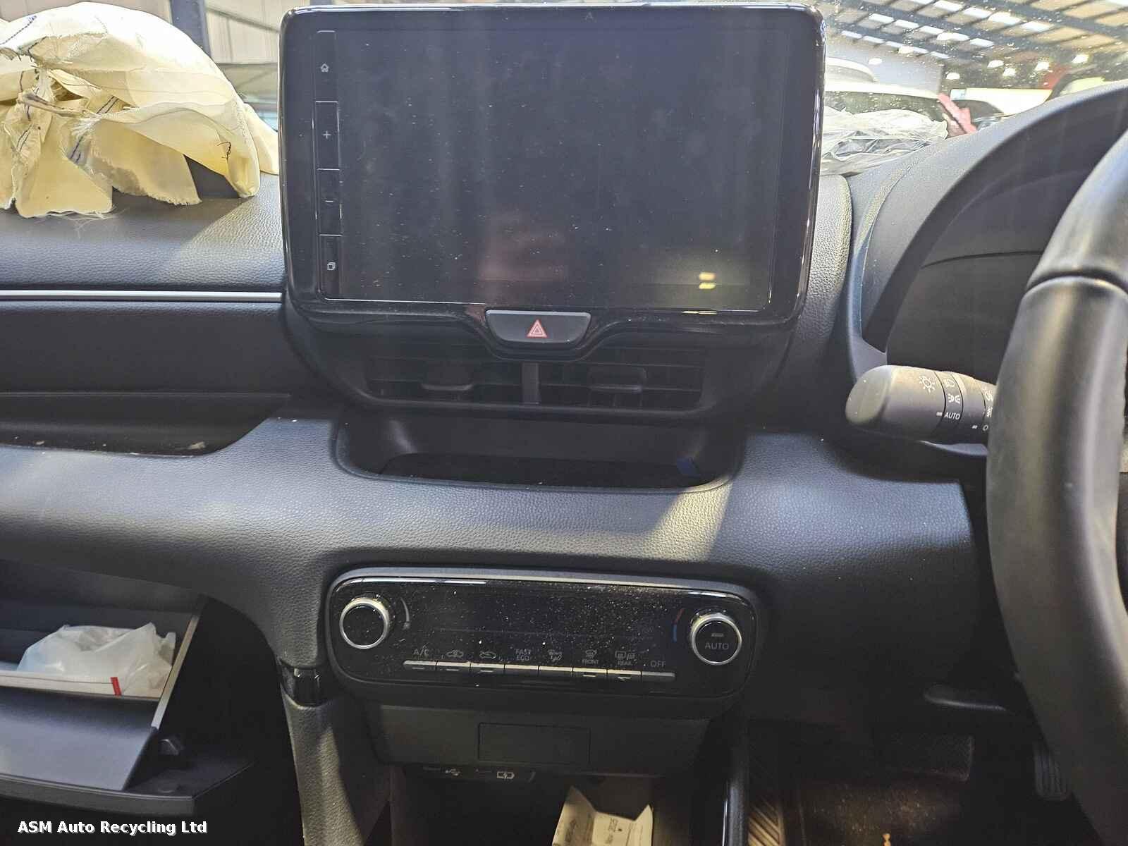 View Auto part Toyota Yaris 2024 5 Door Hatchback Breaking