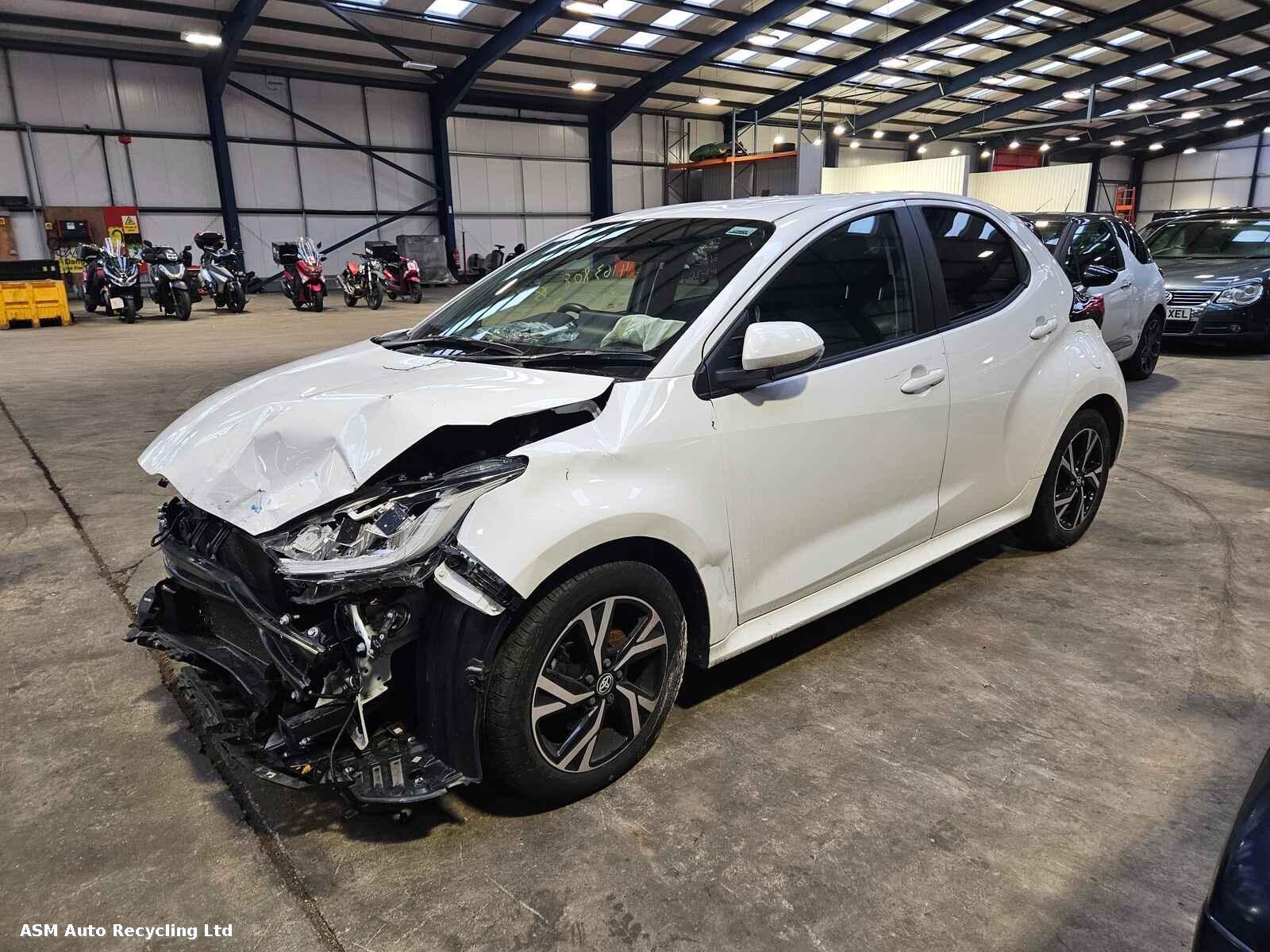 View Auto part Toyota Yaris 2024 5 Door Hatchback Breaking