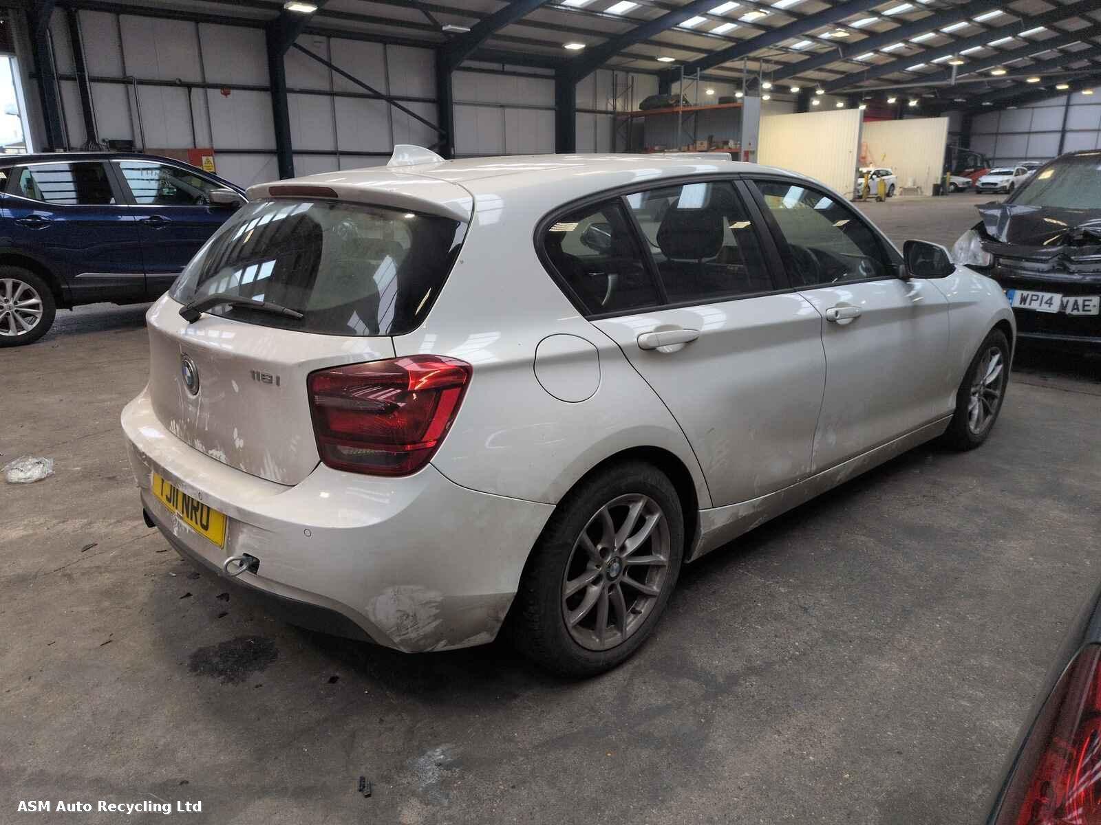 Bmw 1 Series 2011 5 Door Hatchback Breaking View Auto part Bmw 1 Series 2011 5 Door Hatchback Breaking