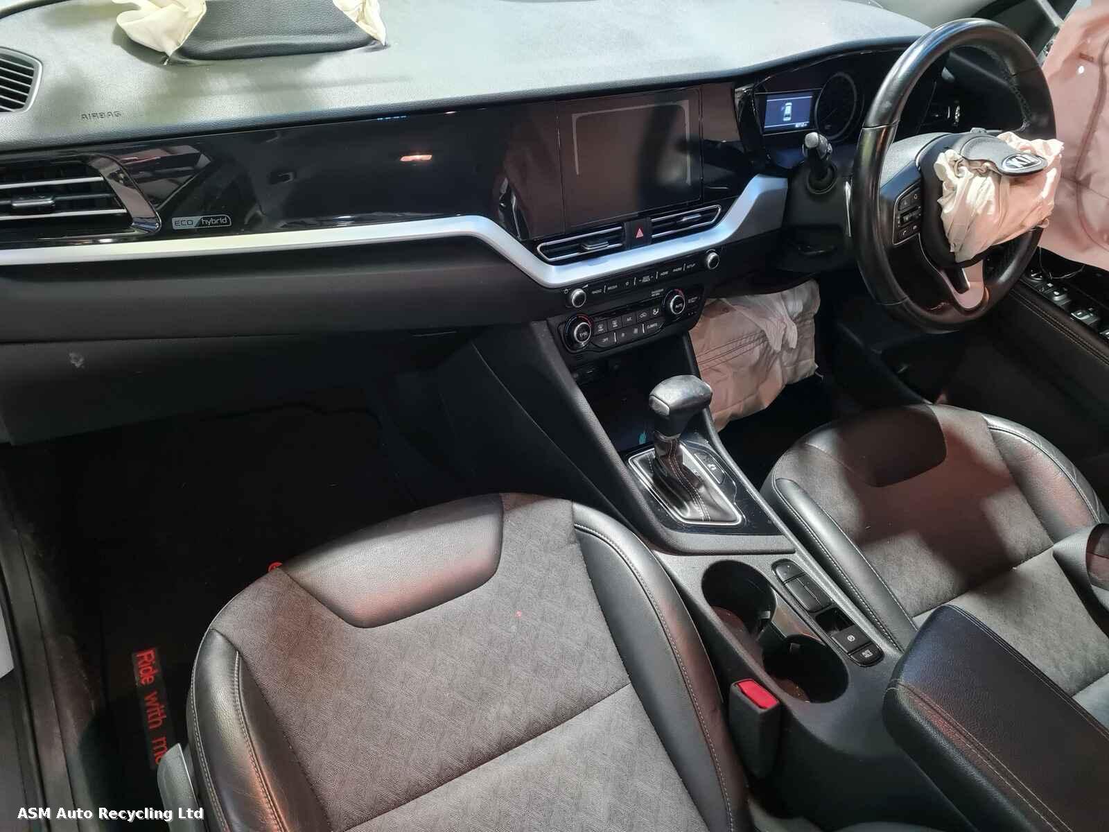 View Auto part Kia Niro 2019 5 Door Estate Breaking