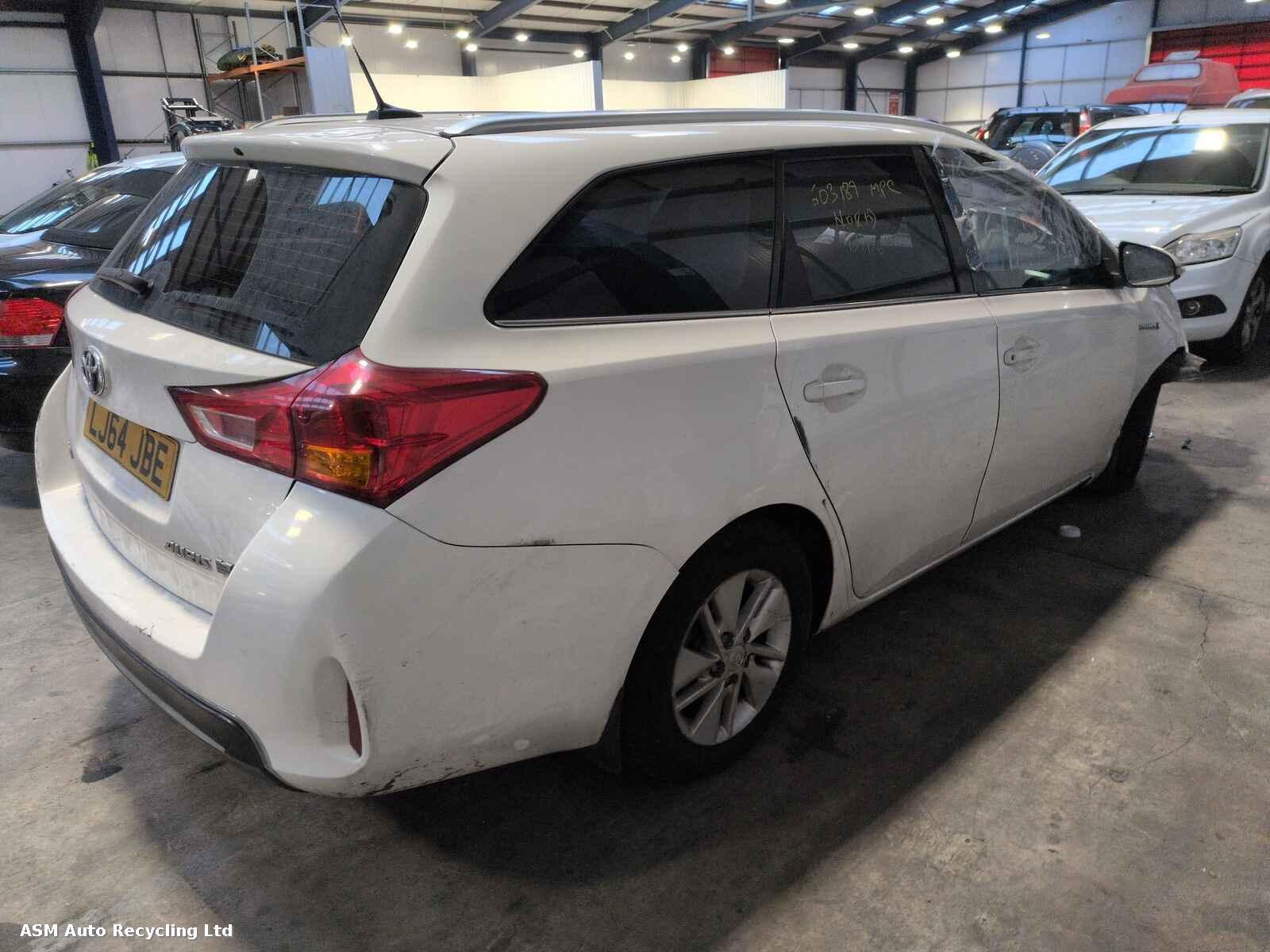 View Auto part Toyota Auris 2015 5 Door Estate Breaking