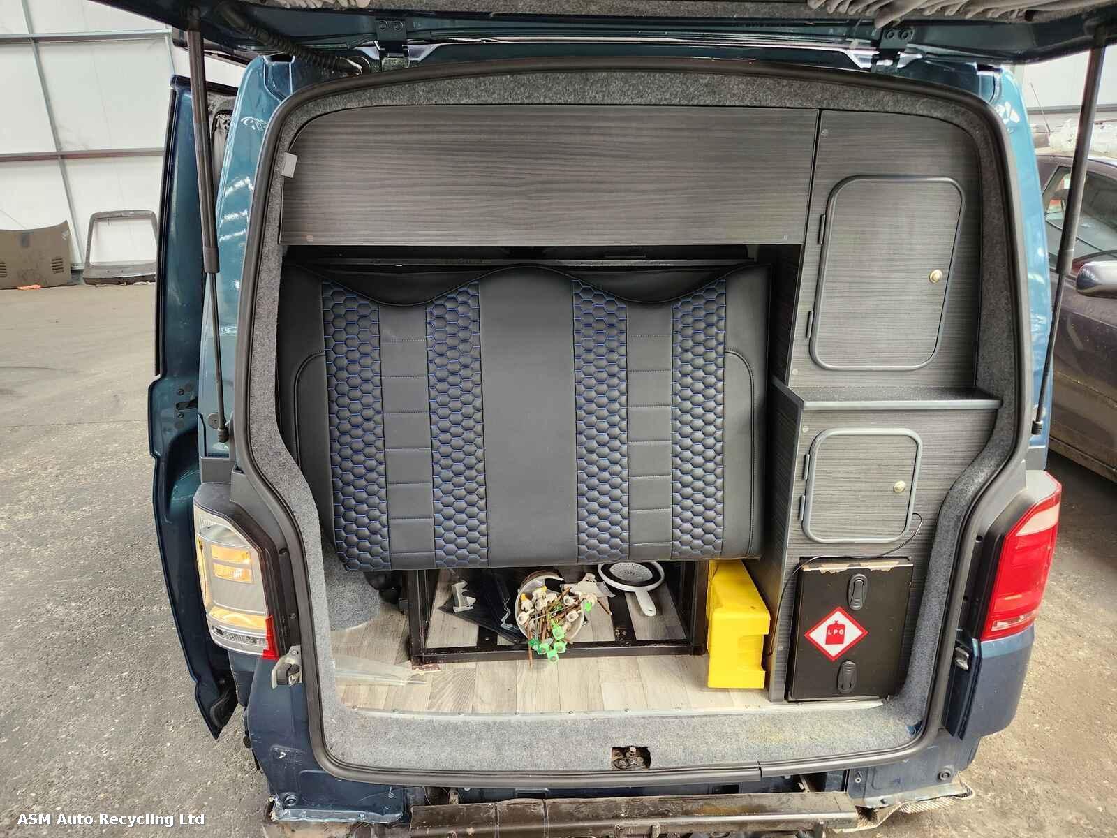 View Auto part Volkswagen Transporter 2019 Unknown Van Breaking