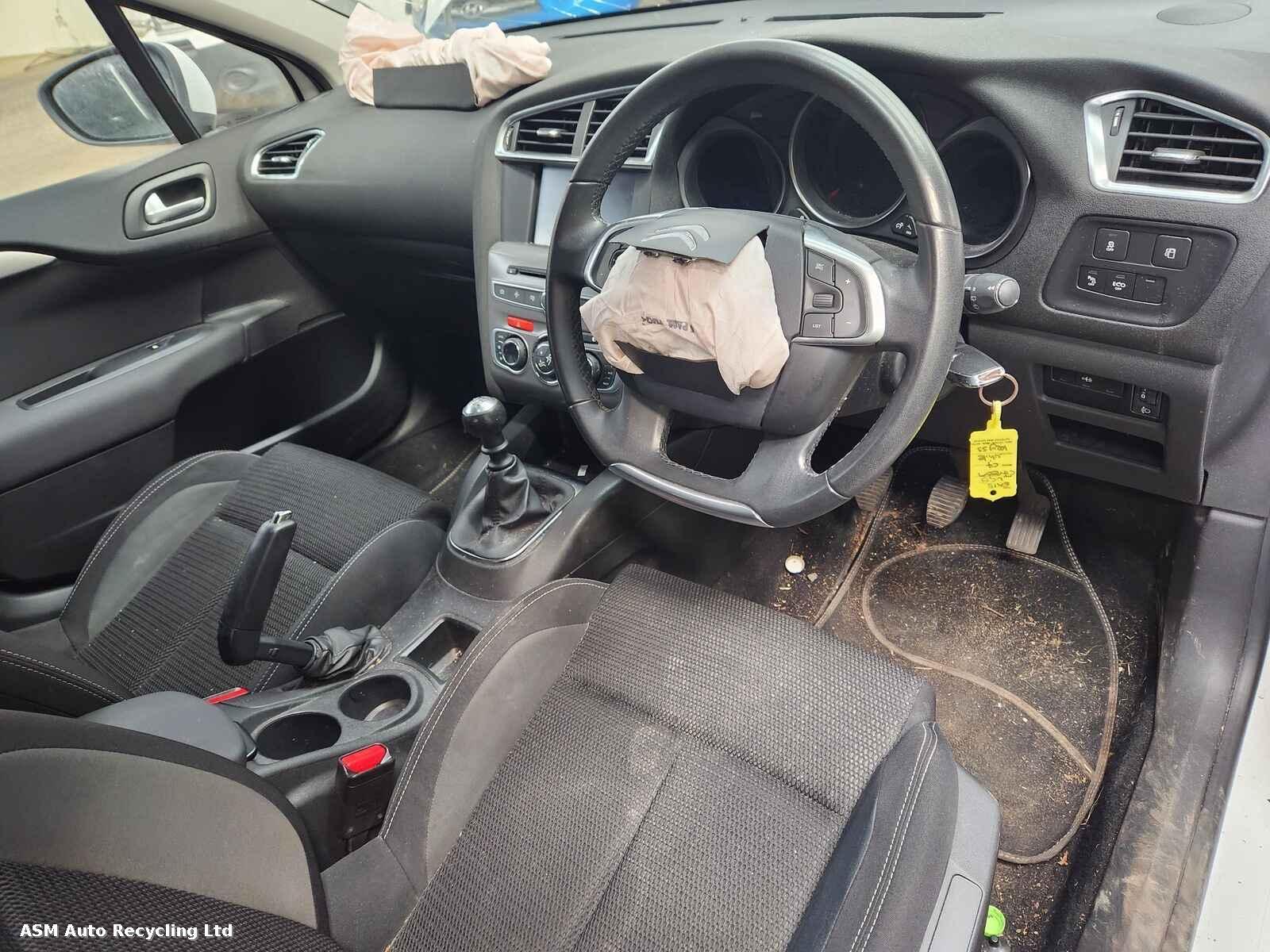 View Auto part Citroen C4 2018 5 Door Hatchback Breaking