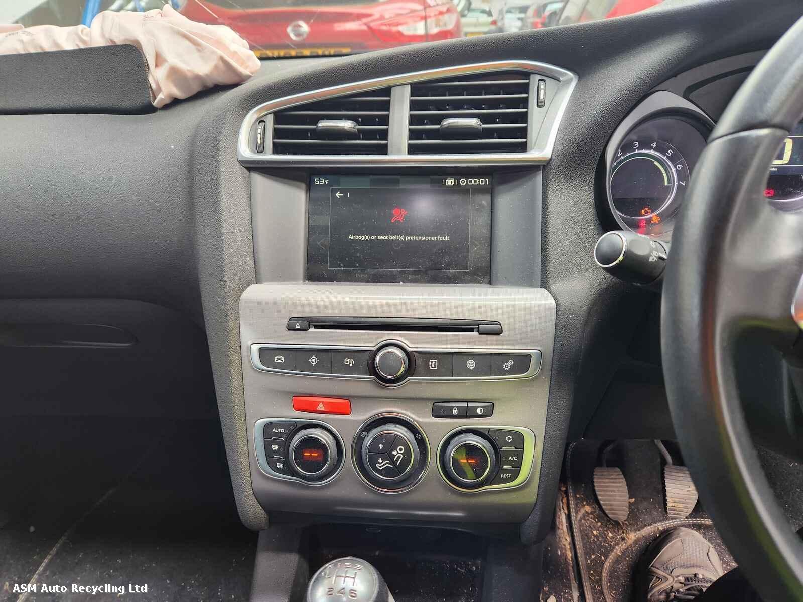 View Auto part Citroen C4 2018 5 Door Hatchback Breaking