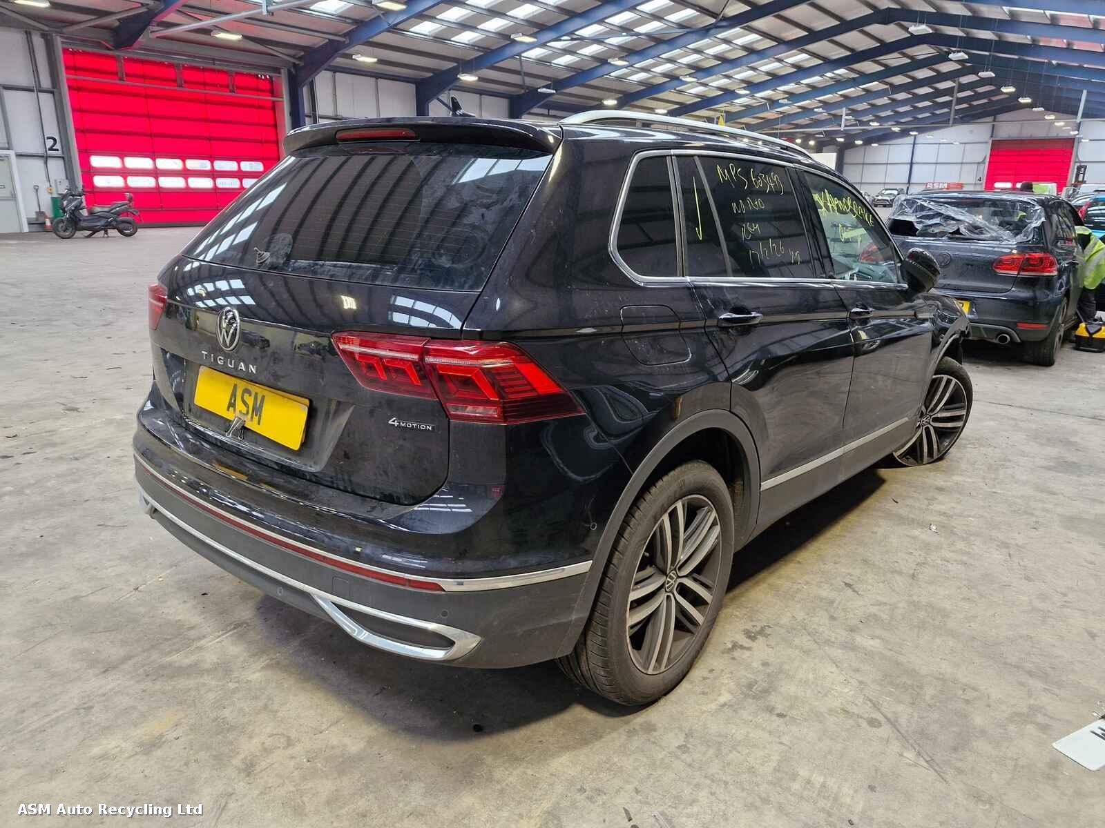 View Auto part Volkswagen Tiguan 2021 5 Door Estate Breaking