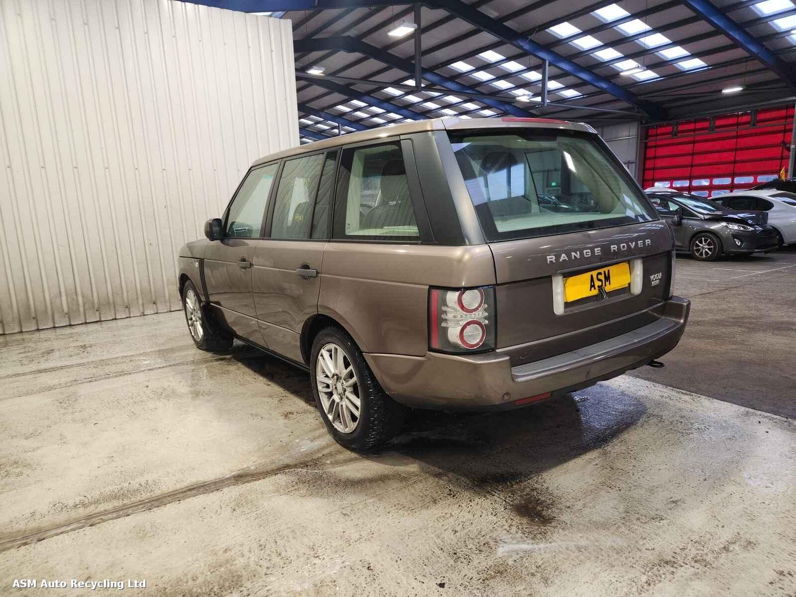 View Auto part Land Rover Range Rover 2010 5 Door Estate Breaking