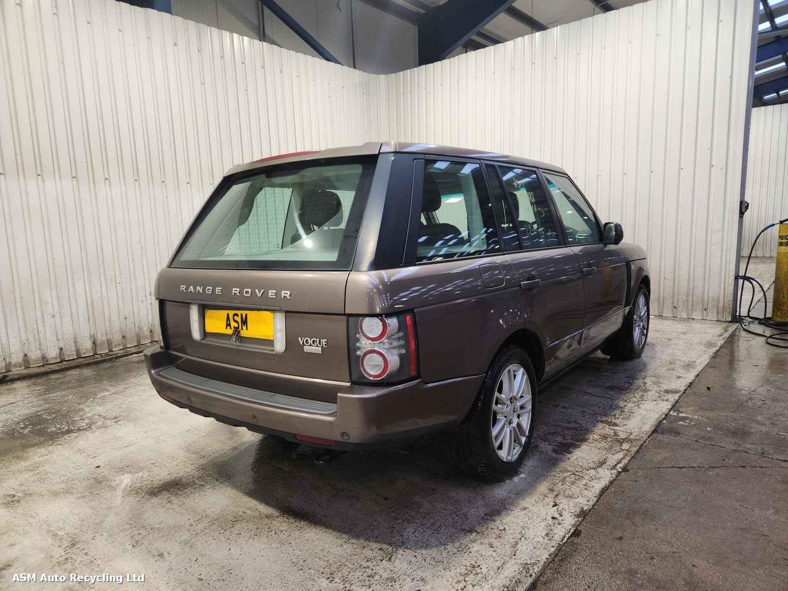 View Auto part Land Rover Range Rover 2010 5 Door Estate Breaking