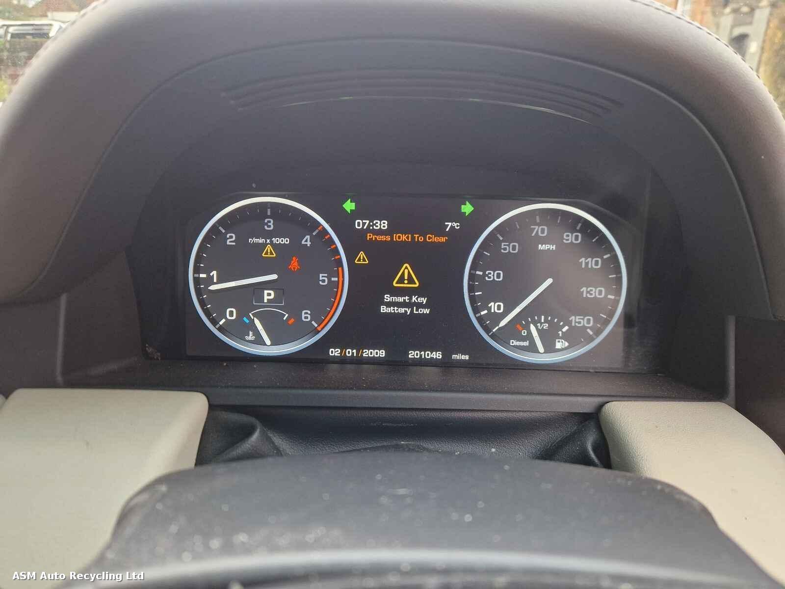View Auto part Land Rover Range Rover 2010 5 Door Estate Breaking
