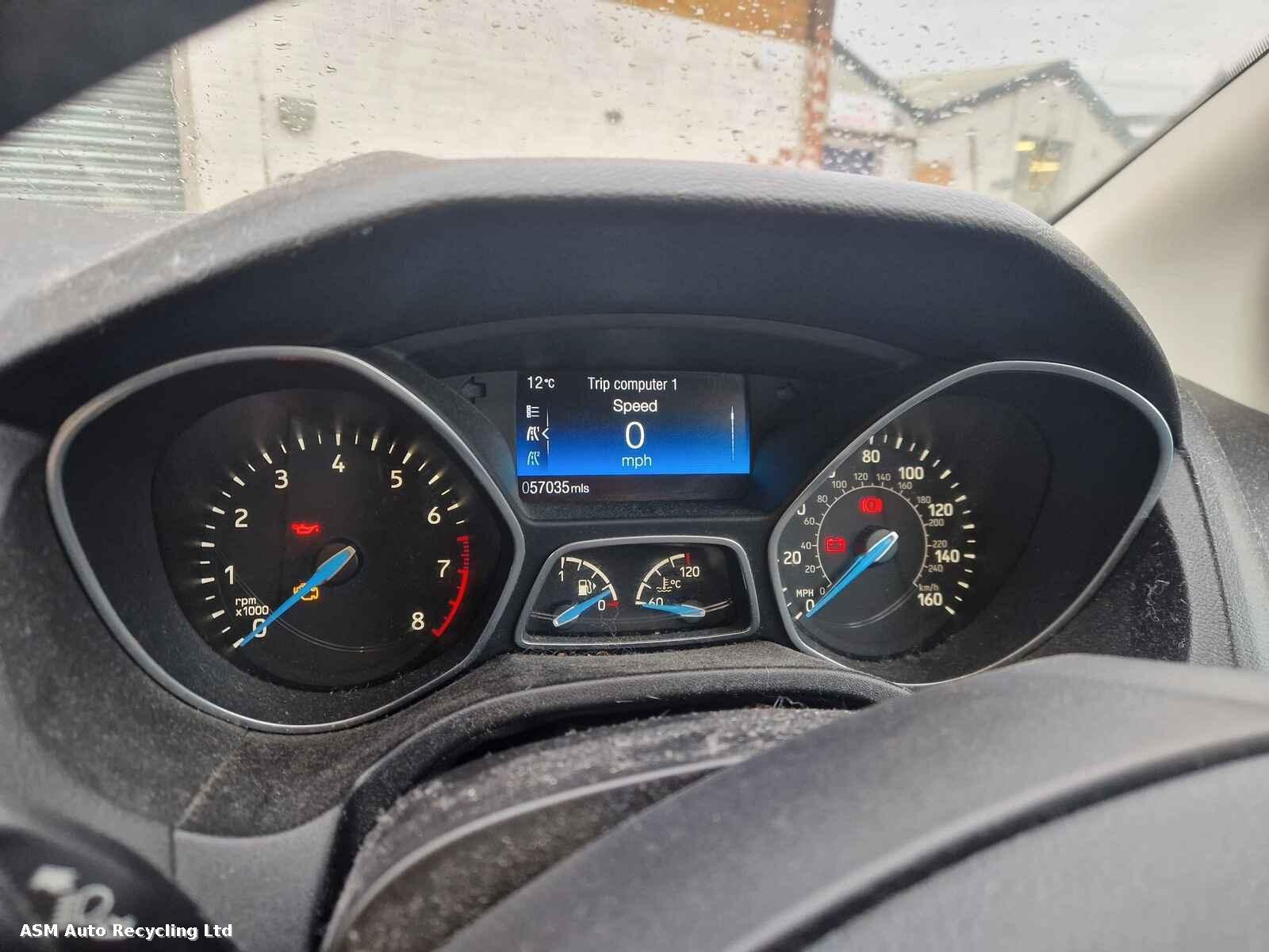 View Auto part Ford Focus 2017 5 Door Hatchback Breaking