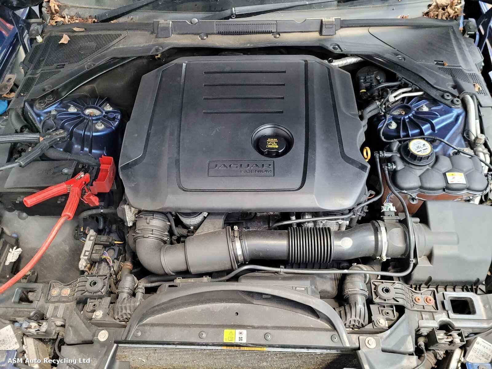 View Auto part Jaguar Xe 2016 4 Door Saloon Breaking