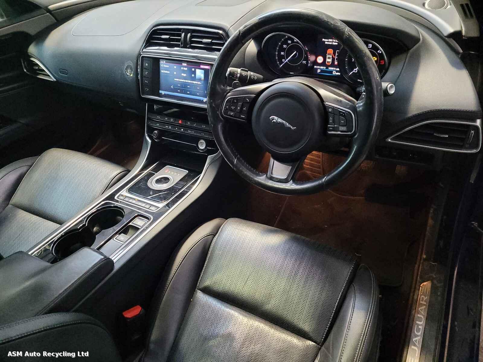 View Auto part Jaguar Xe 2016 4 Door Saloon Breaking