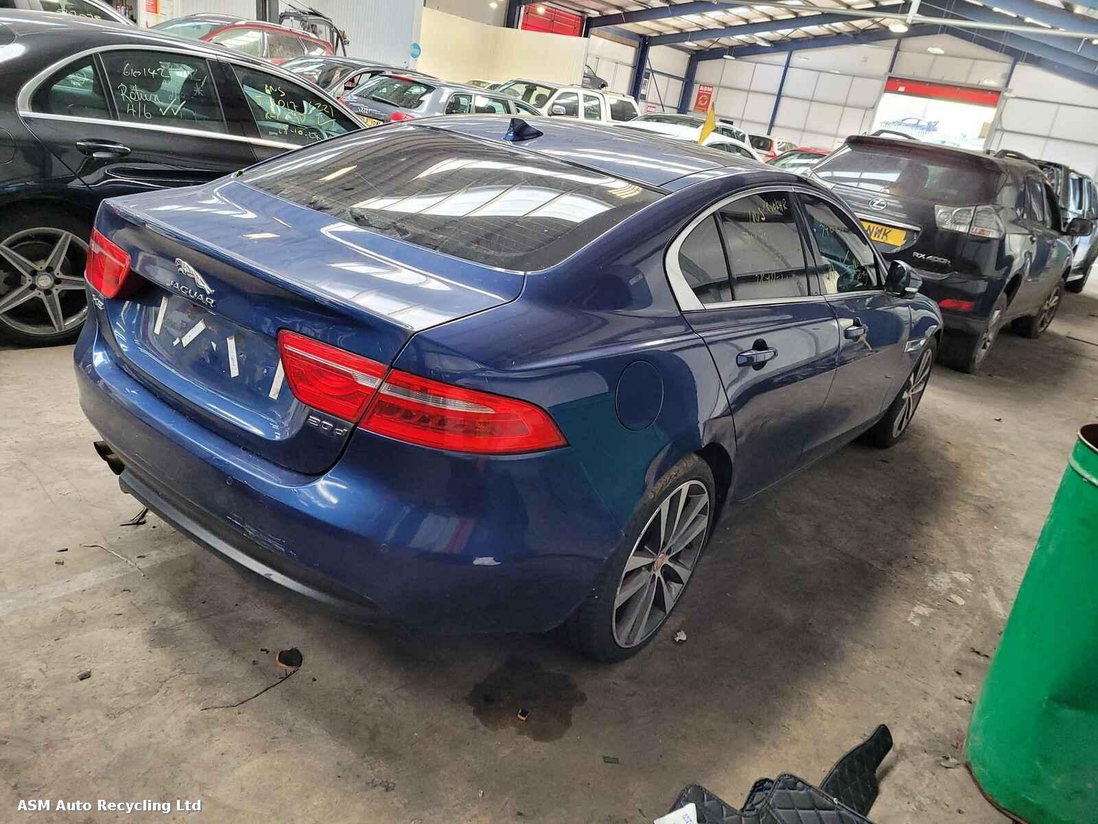 View Auto part Jaguar Xe 2016 4 Door Saloon Breaking