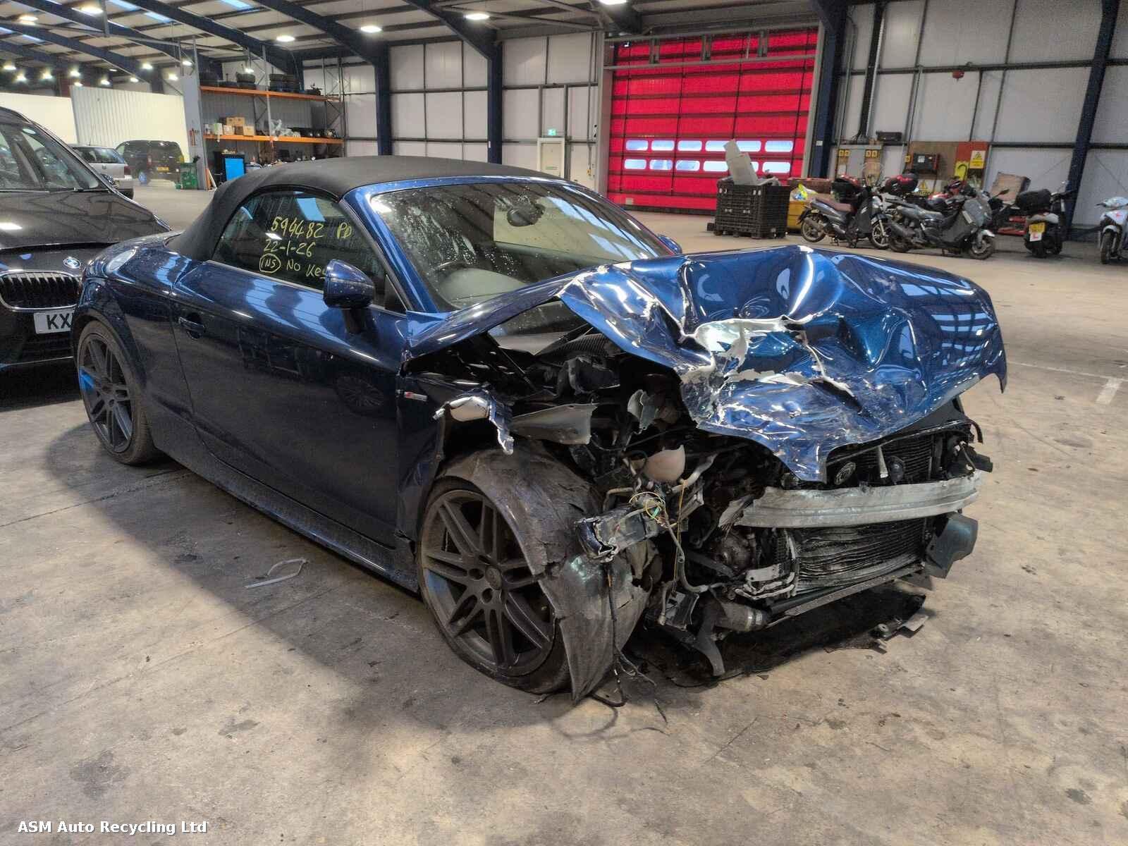Image for a Audi Tt 2011 2 Door Convertible Breaking
