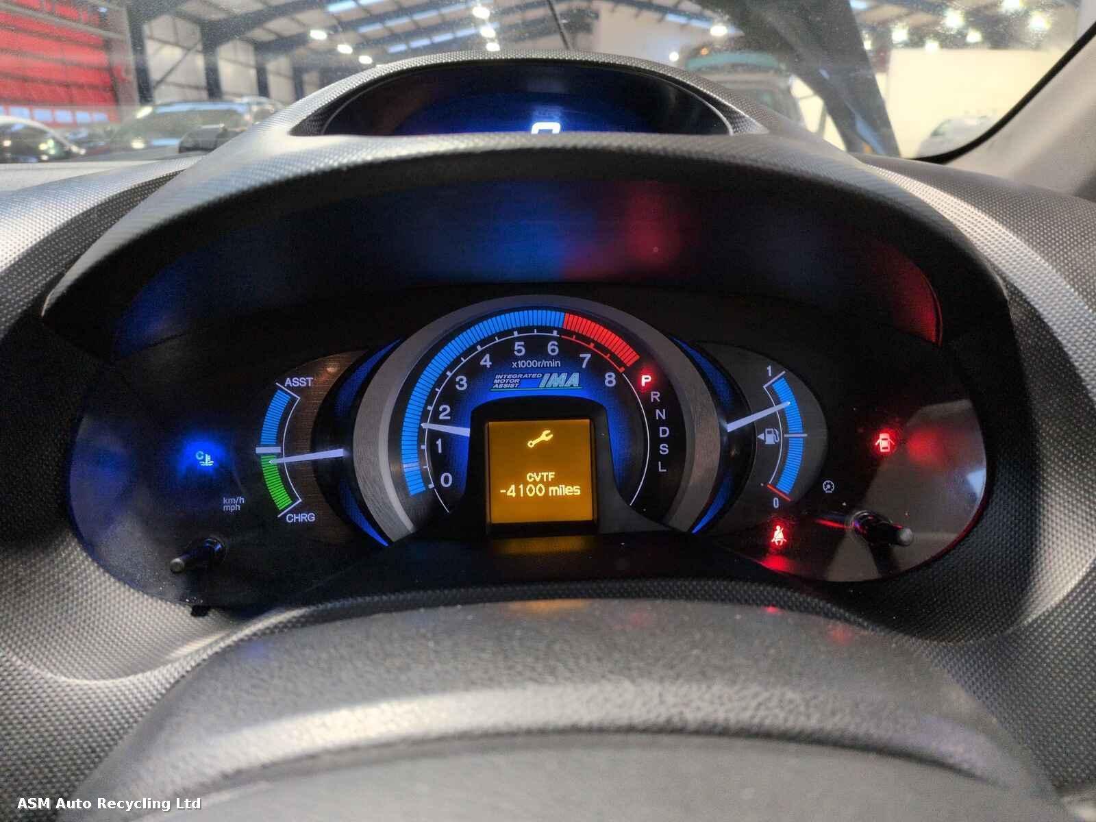 View Auto part Honda Insight 2011 5 Door Hatchback Breaking