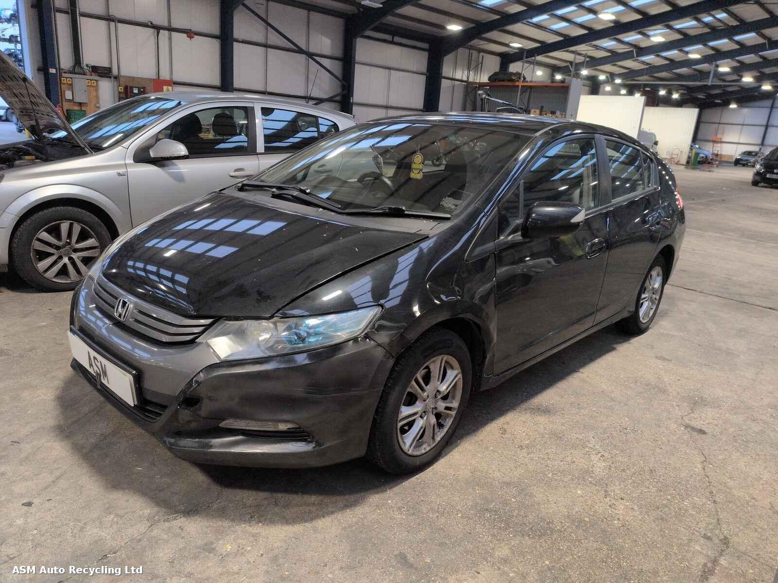 View Auto part Honda Insight 2011 5 Door Hatchback Breaking