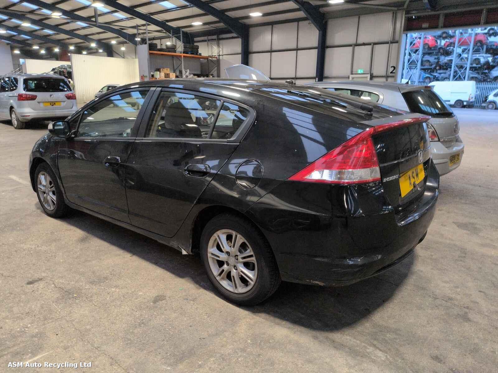 View Auto part Honda Insight 2011 5 Door Hatchback Breaking