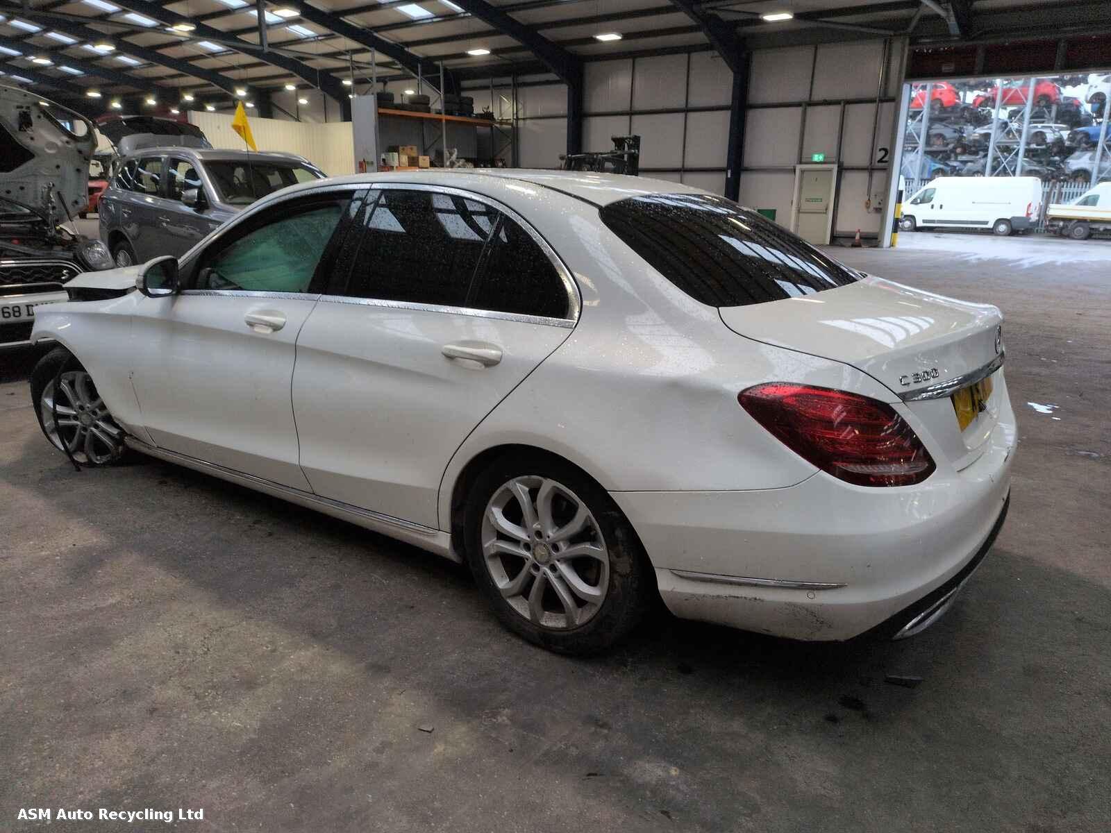 View Auto part Mercedes C Class 2015 4 Door Saloon Breaking
