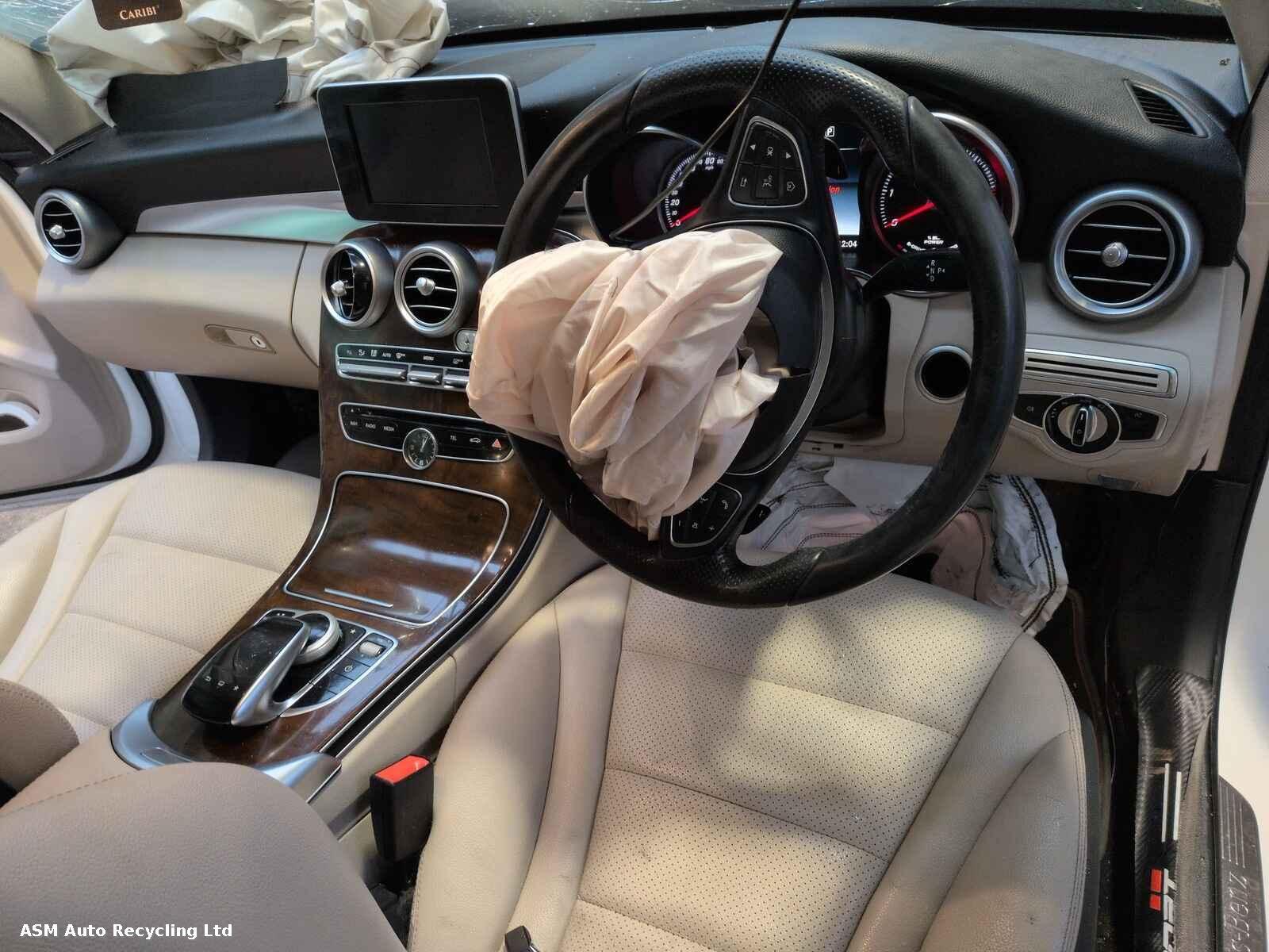 View Auto part Mercedes C Class 2015 4 Door Saloon Breaking