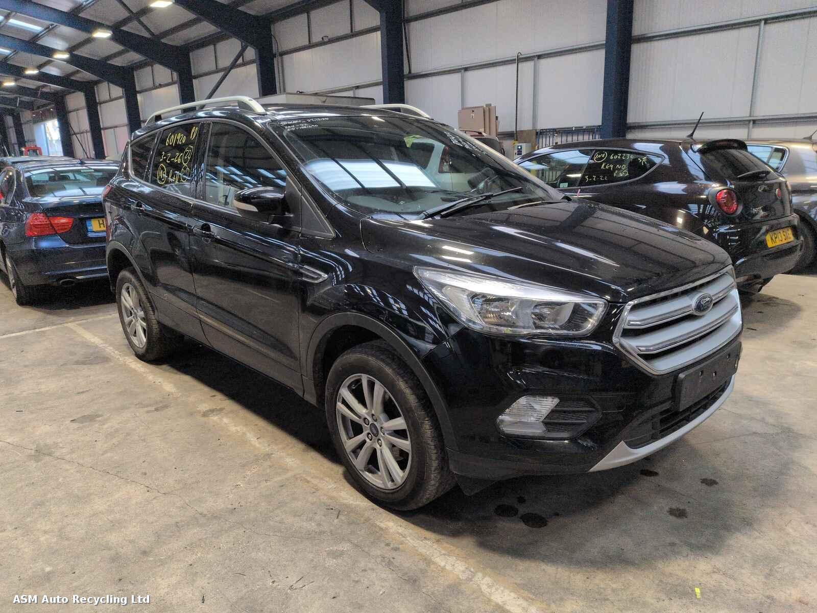 Image for a Ford Kuga 2017 5 Door Hatchback Breaking