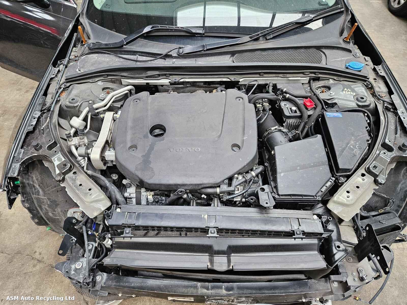 View Auto part Volvo S90 2021 4 Door Saloon Breaking