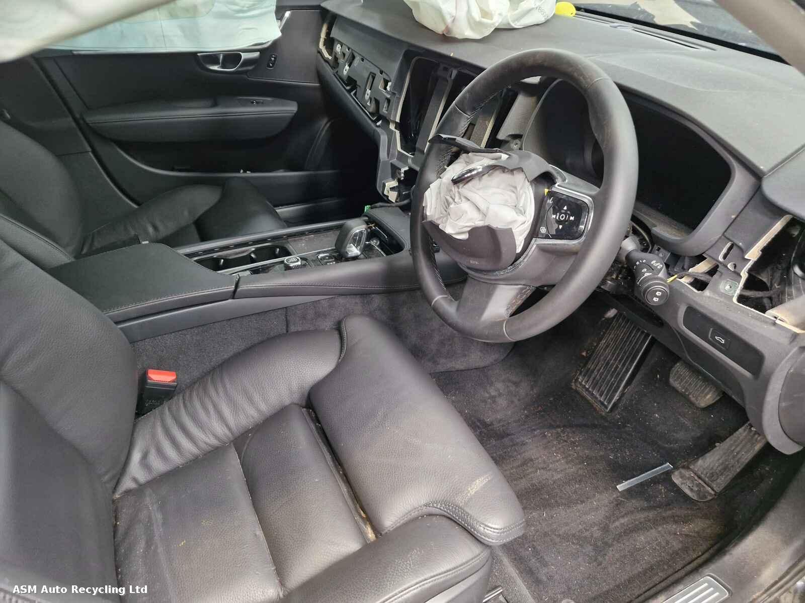 View Auto part Volvo V90 2024 5 Door Estate Breaking