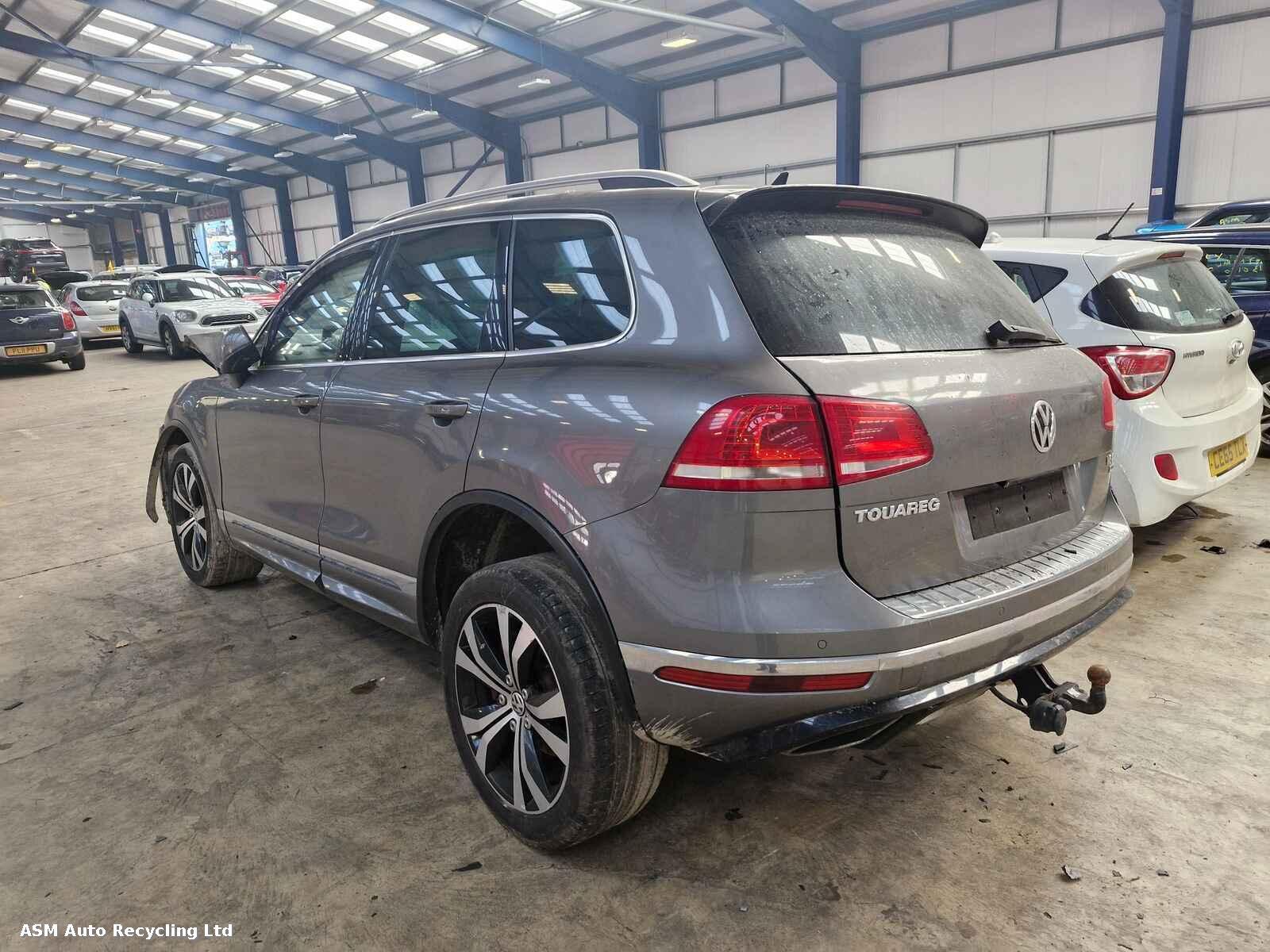 View Auto part Volkswagen Touareg 2015 5 Door Estate Breaking