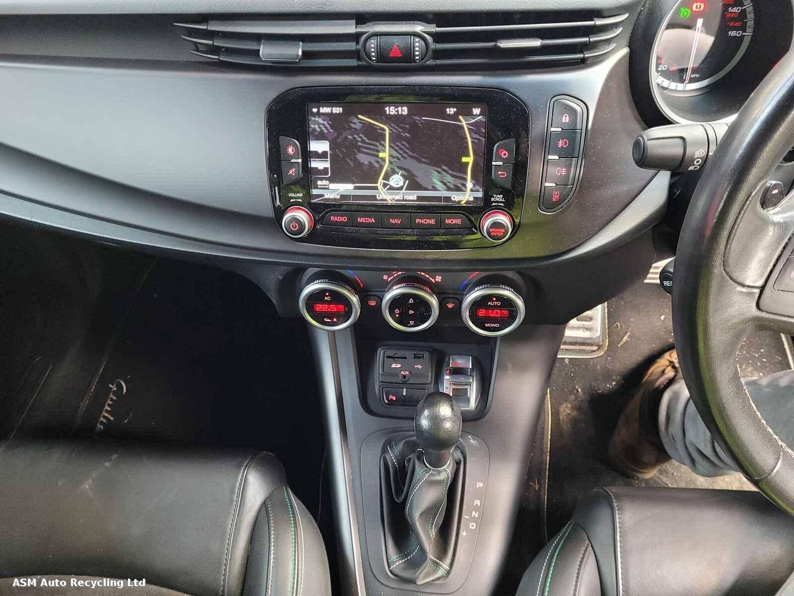 View Auto part Alfa Romeo Giulietta 2015 5 Door Hatchback Breaking