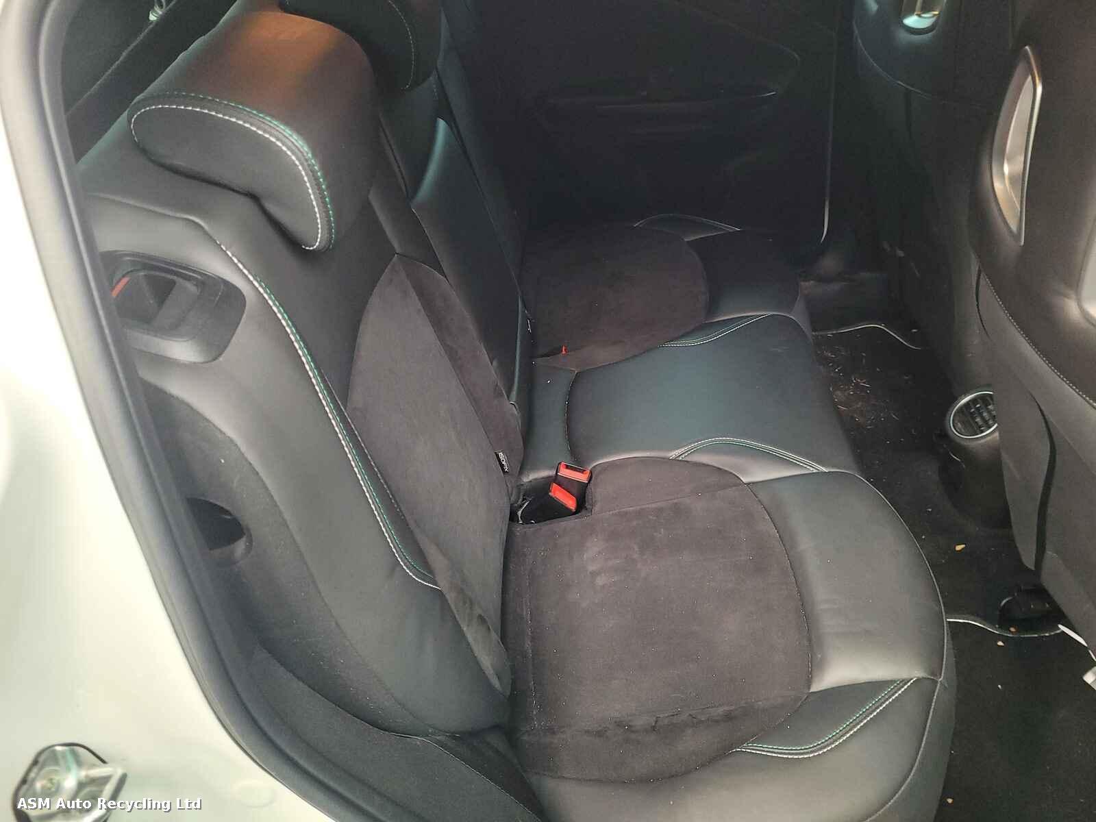 View Auto part Alfa Romeo Giulietta 2015 5 Door Hatchback Breaking