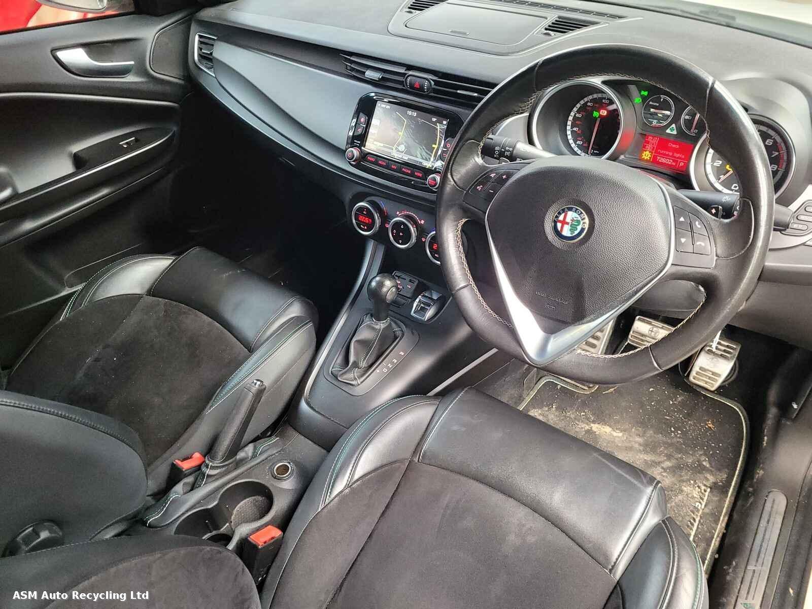 View Auto part Alfa Romeo Giulietta 2015 5 Door Hatchback Breaking