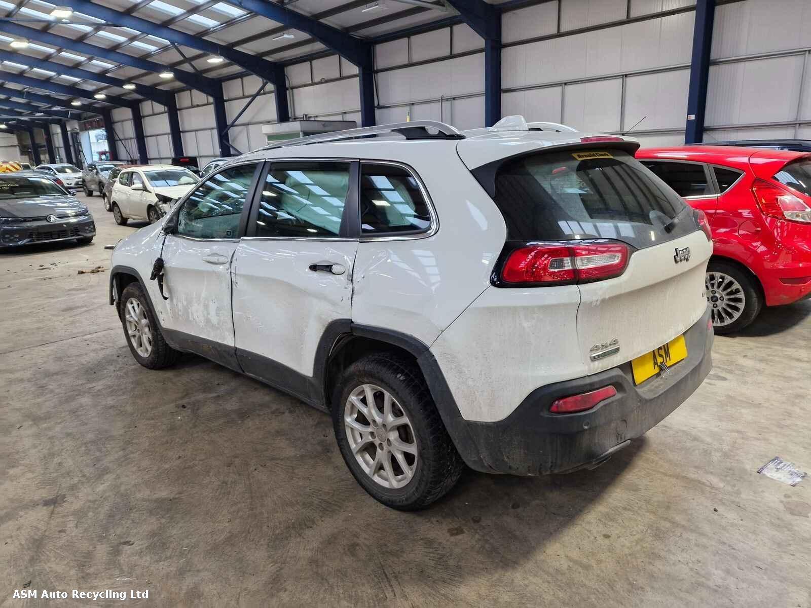 View Auto part Jeep Cherokee 2016 5 Door Estate Breaking