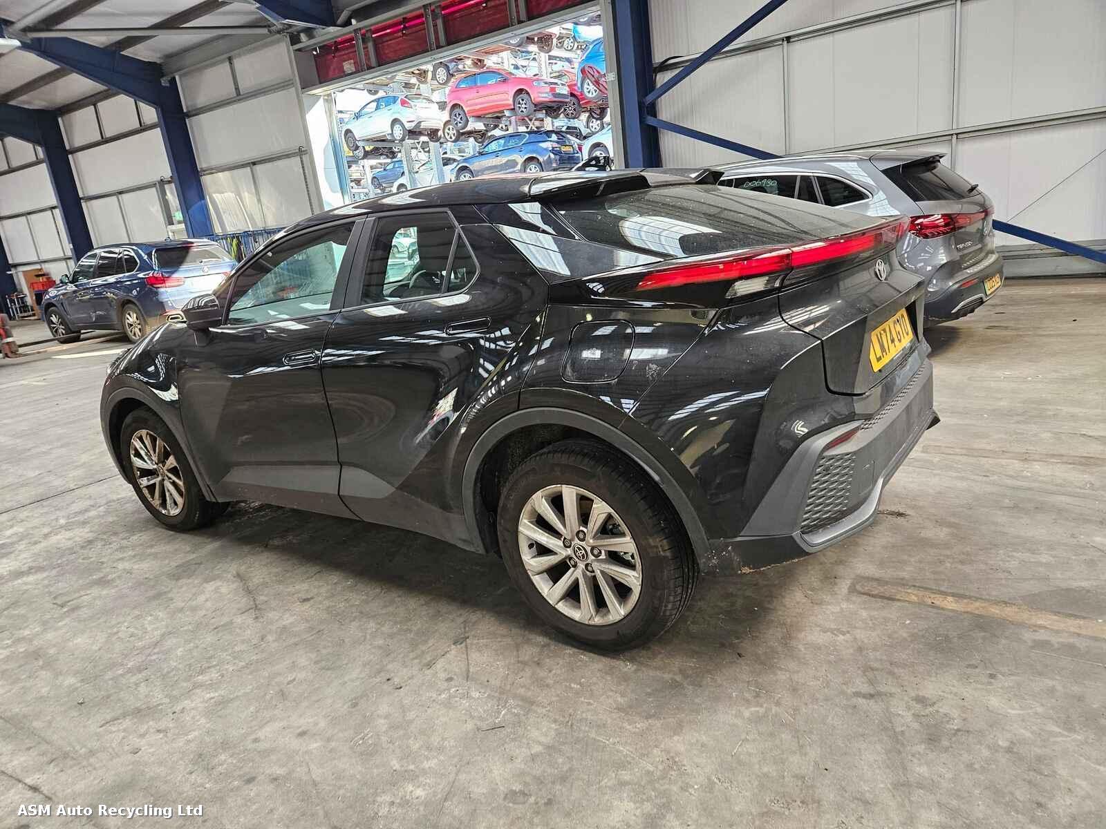Toyota C-hr 2024 5 Door Hatchback Breaking View Auto part Toyota C-hr 2024 5 Door Hatchback Breaking