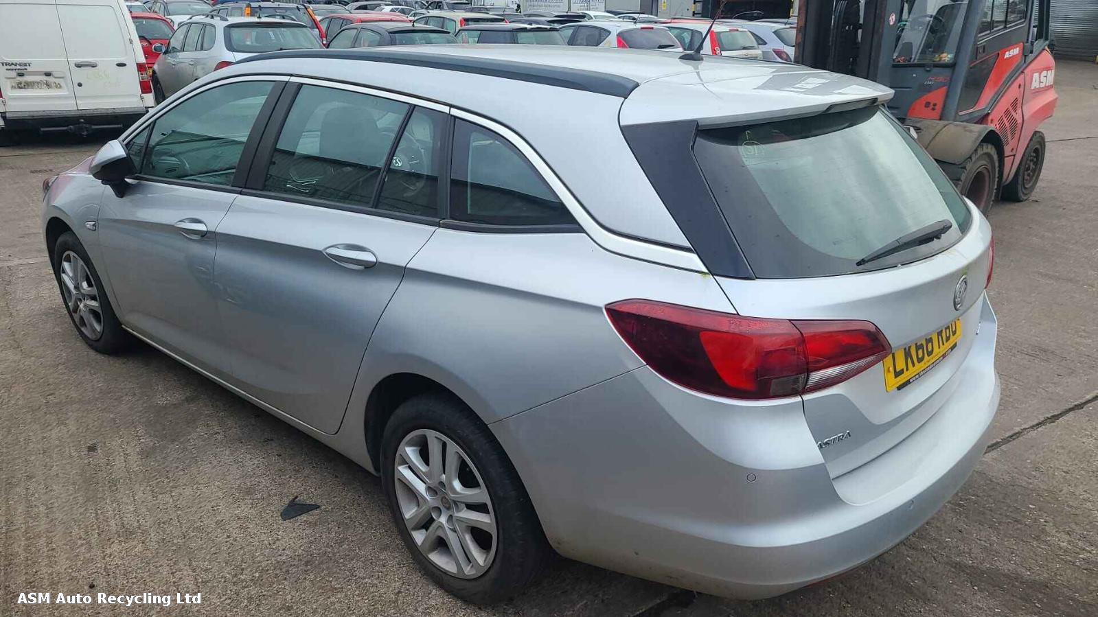 View Auto part Vauxhall Astra 2016 5 Door Estate Breaking
