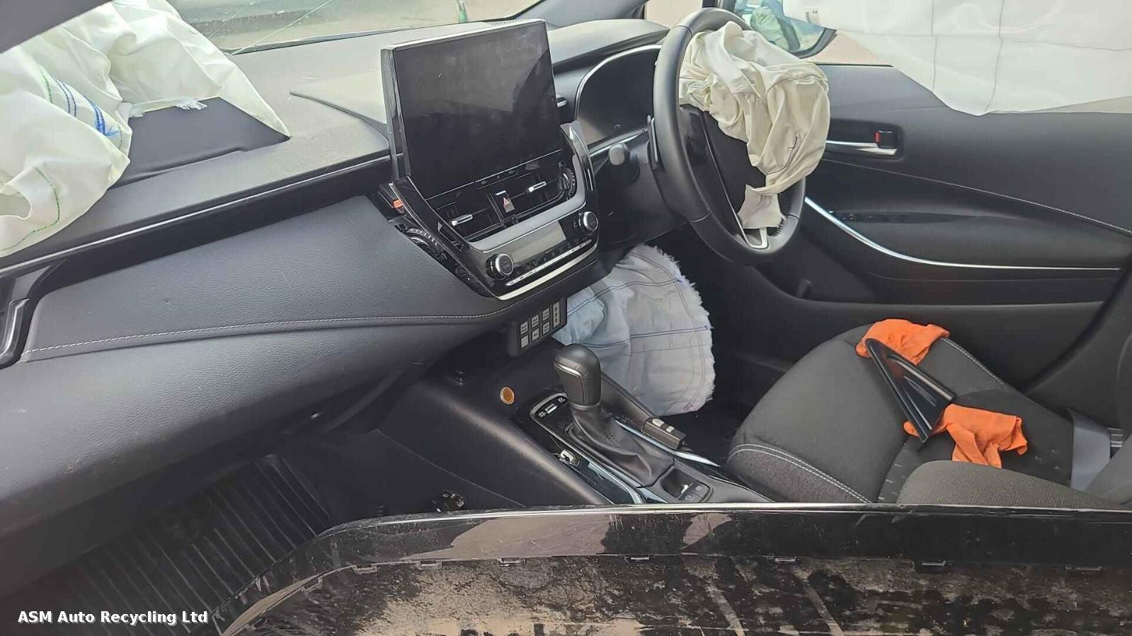 View Auto part Toyota Corolla 2024 5 Door Estate Breaking