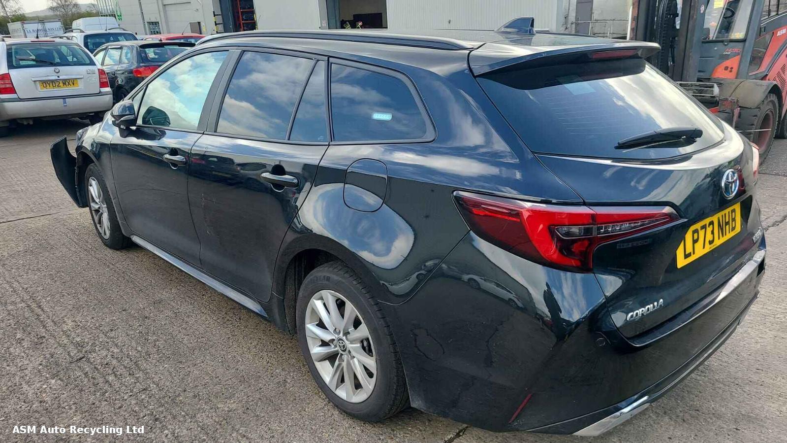 View Auto part Toyota Corolla 2024 5 Door Estate Breaking