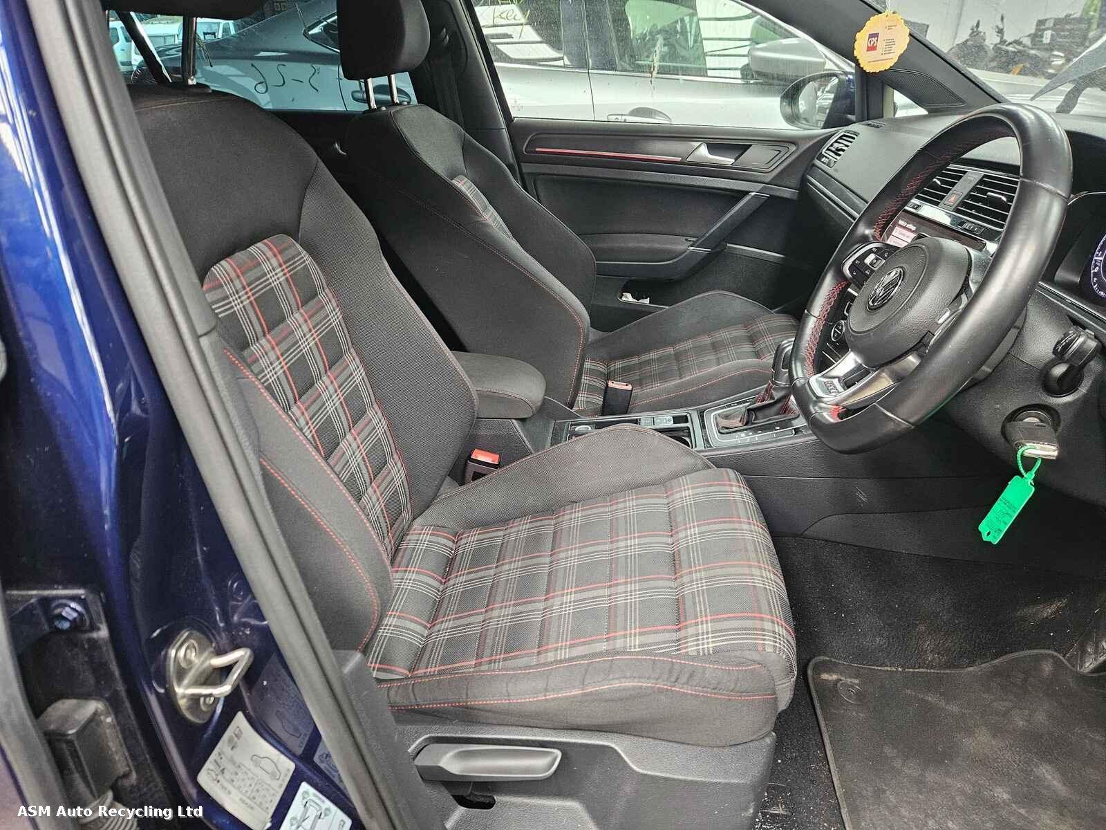 View Auto part Volkswagen Golf 2018 5 Door Hatchback Breaking