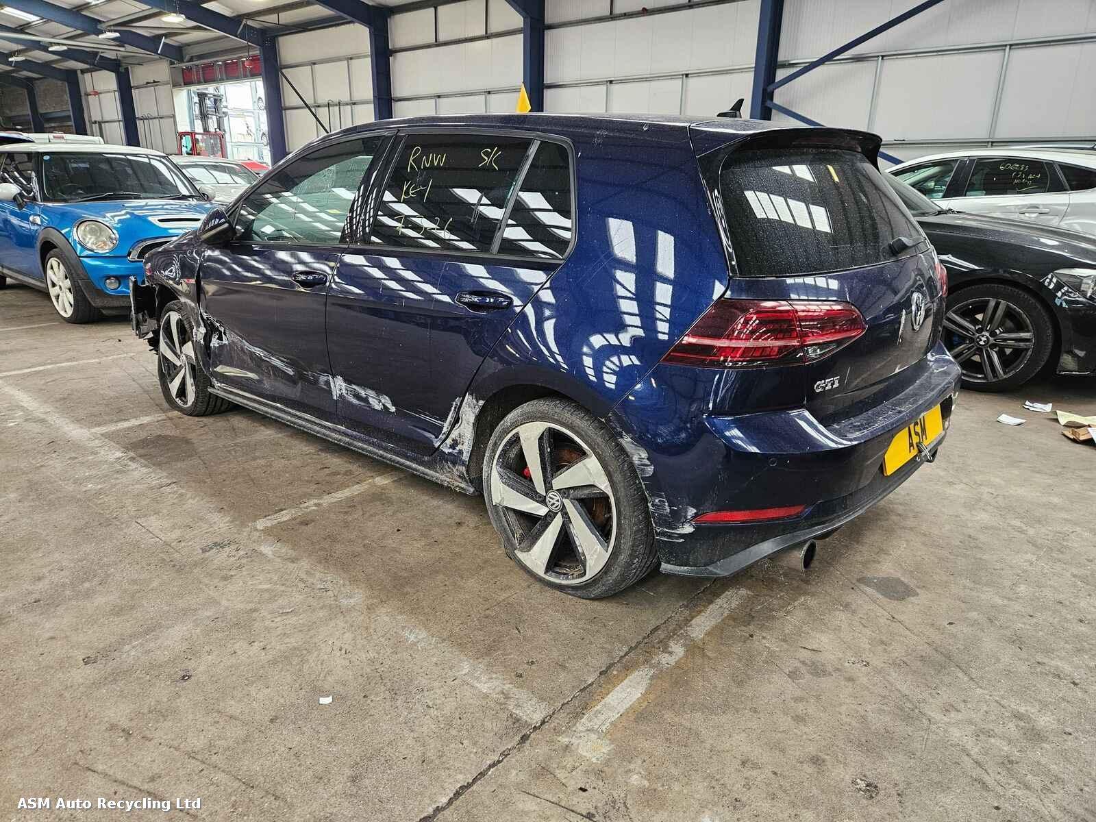 View Auto part Volkswagen Golf 2018 5 Door Hatchback Breaking