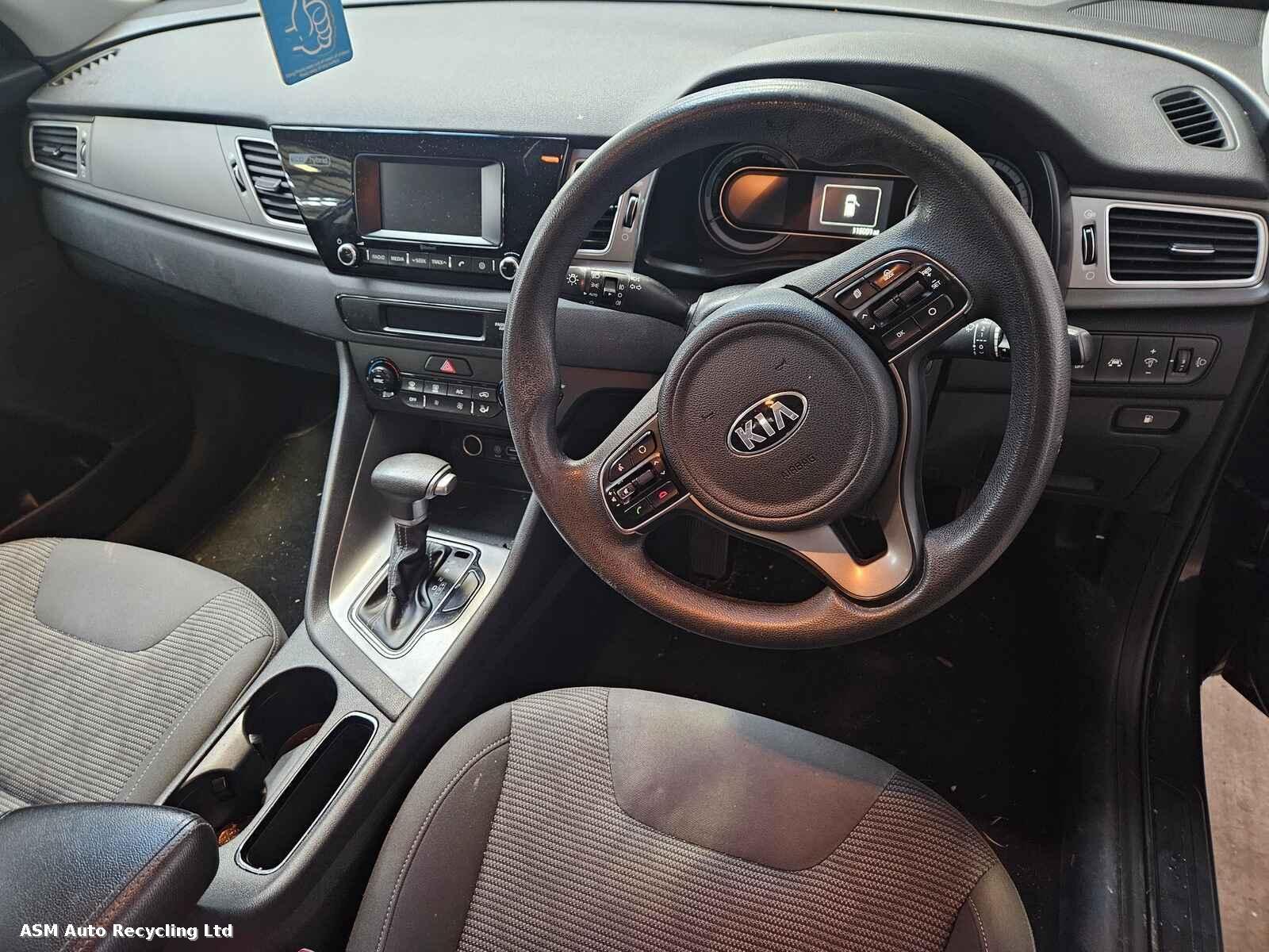 View Auto part Kia Niro 2016 5 Door Estate Breaking