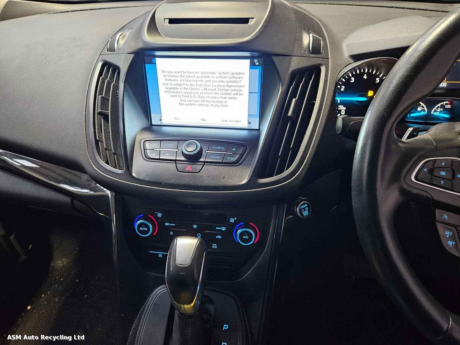 View Auto part Ford Kuga 2017 5 Door Hatchback Breaking