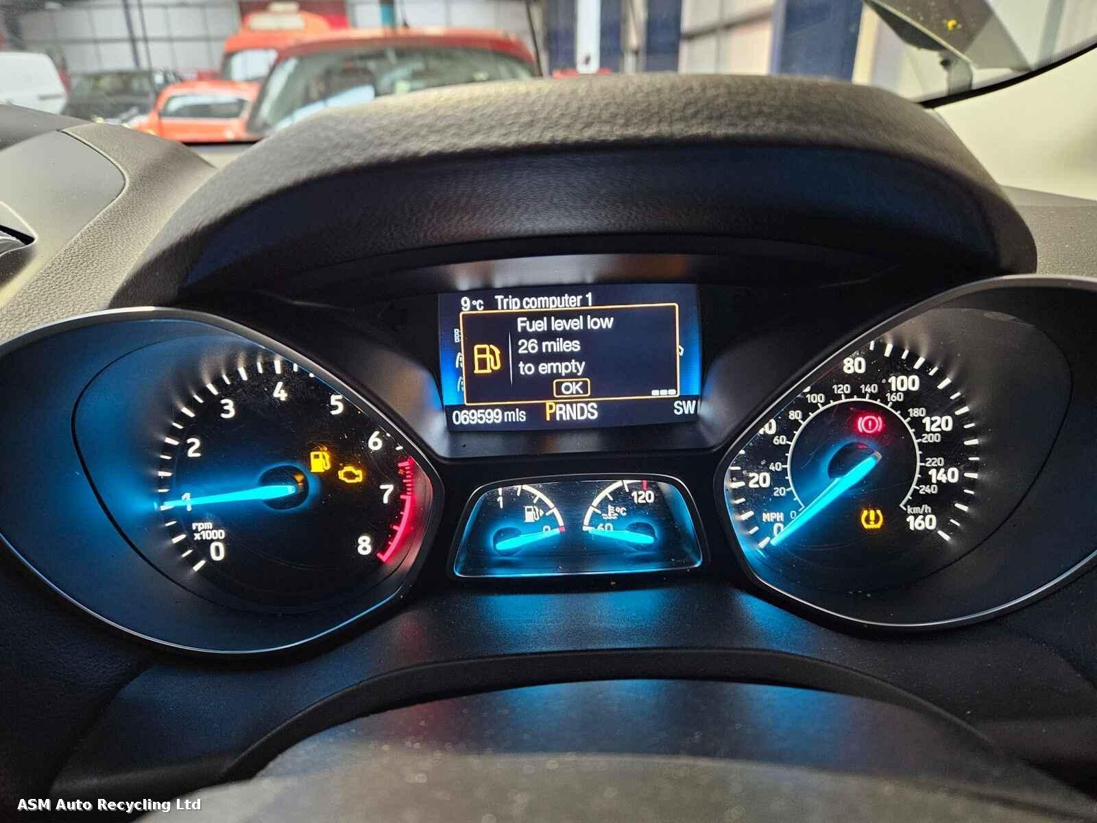 View Auto part Ford Kuga 2017 5 Door Hatchback Breaking