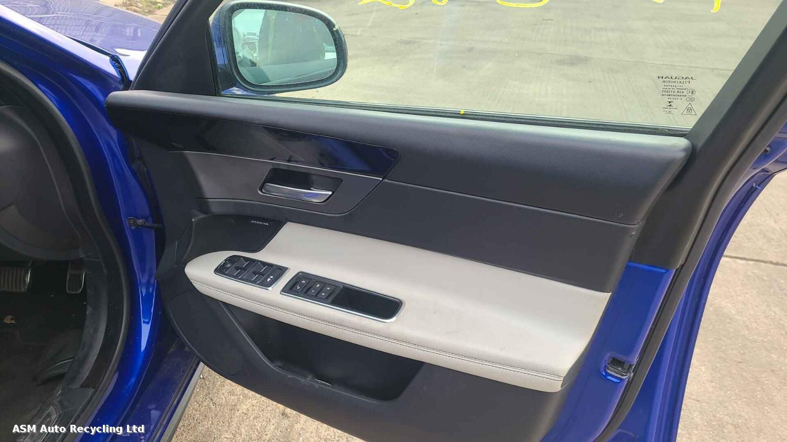 View Auto part Jaguar Xf 2016 4 Door Saloon Breaking