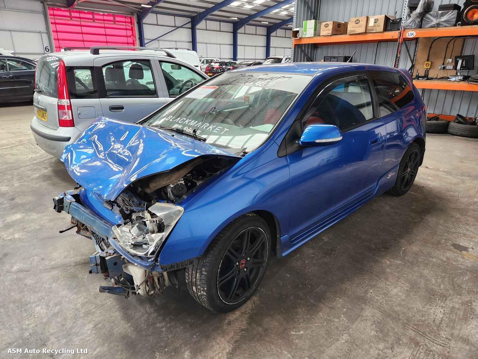 View Auto part Honda Civic 2004 3 Door Hatchback Breaking