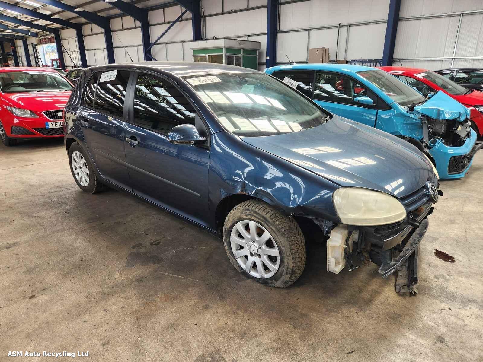 Image for a Volkswagen Golf 2006 5 Door Hatchback Breaking