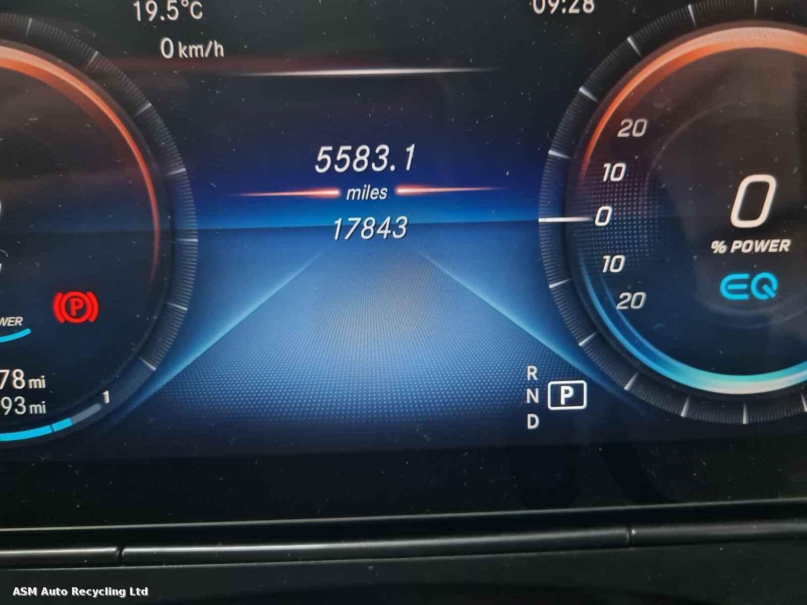 View Auto part Mercedes Eqc 2023 5 Door Estate Breaking