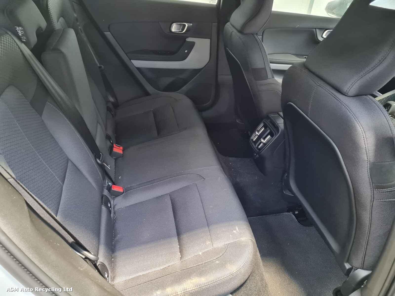 View Auto part Polestar Polestar 2 2022 4 Door Saloon Breaking