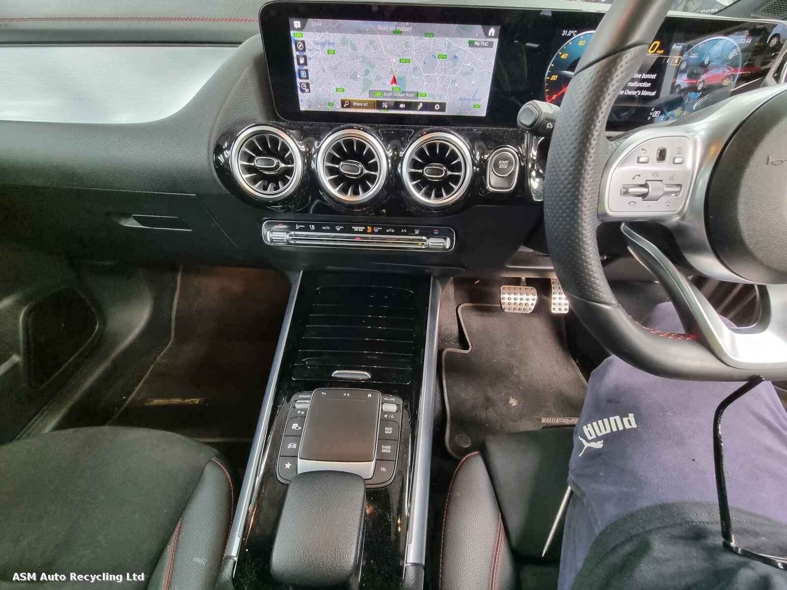 View Auto part Mercedes Eqa 2021 5 Door Estate Breaking