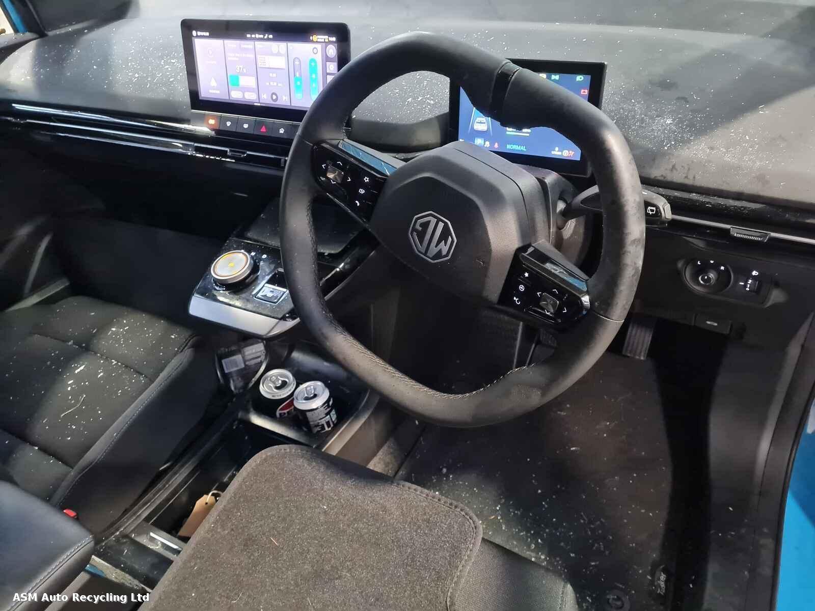 View Auto part Mg Mg4 2024 5 Door Hatchback Breaking