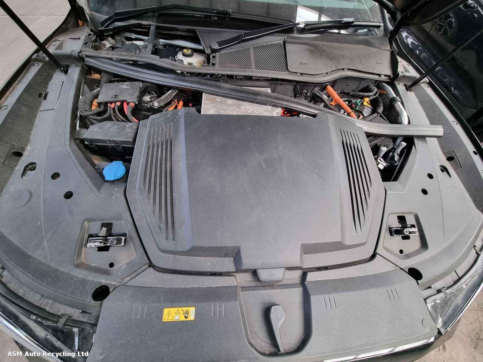 View Auto part Audi E-tron 2023 5 Door Hatchback Breaking